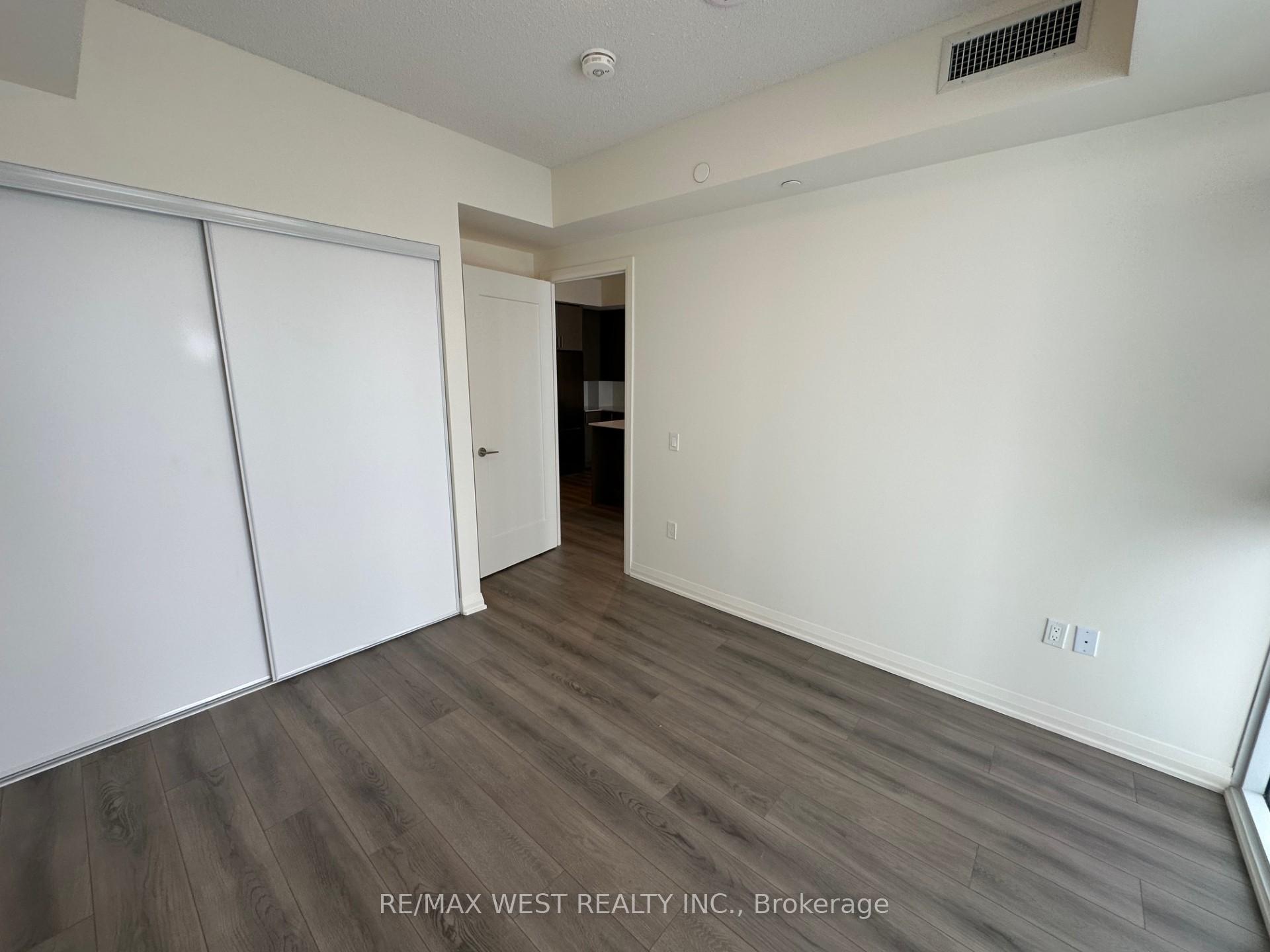 Photo 9 of Unit 1418, 8960 Jane Street, Vaughan, Vellore Village — HOMEH