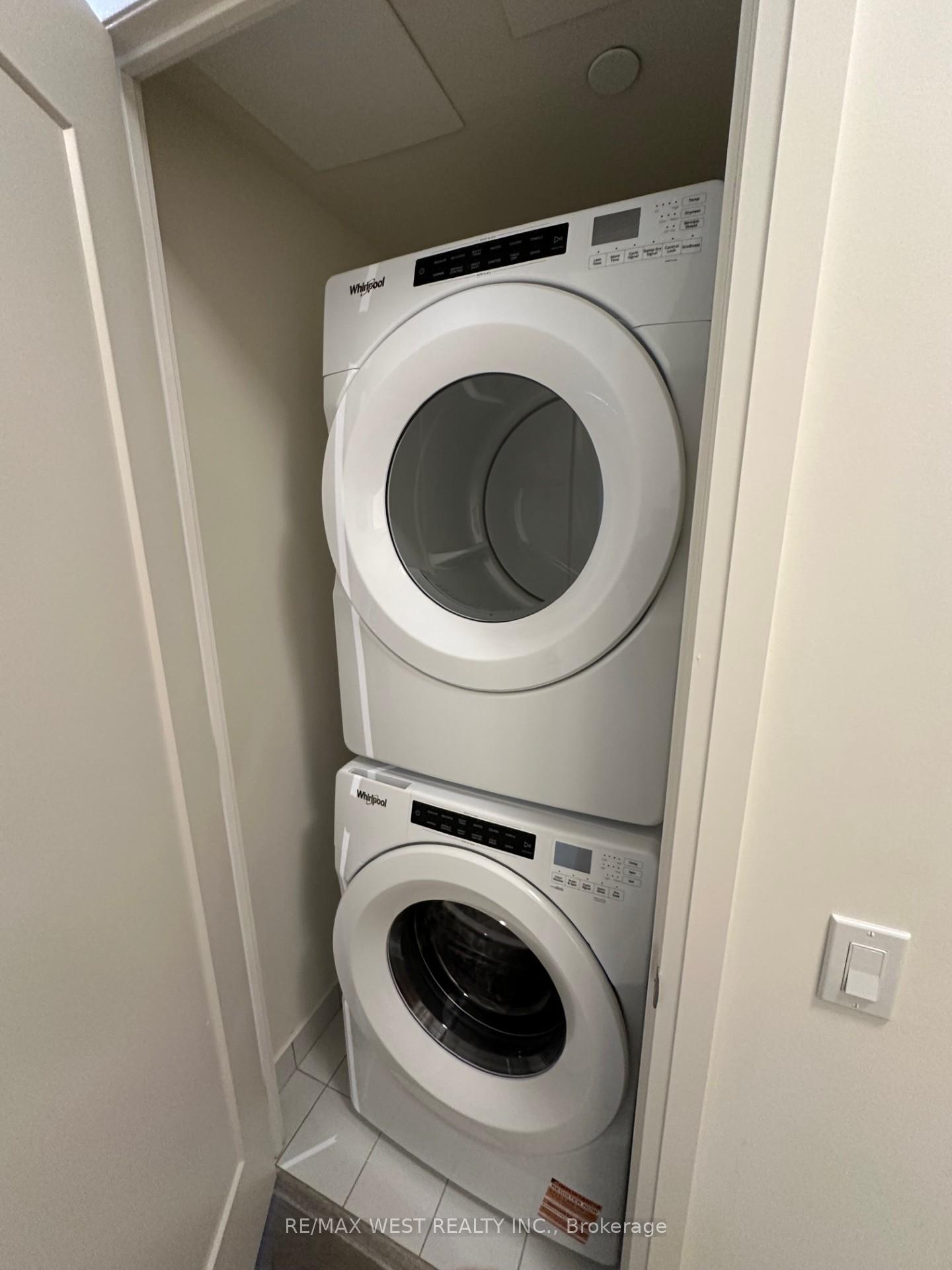 Photo 12 of Unit 1418, 8960 Jane Street, Vaughan, Vellore Village — HOMEH