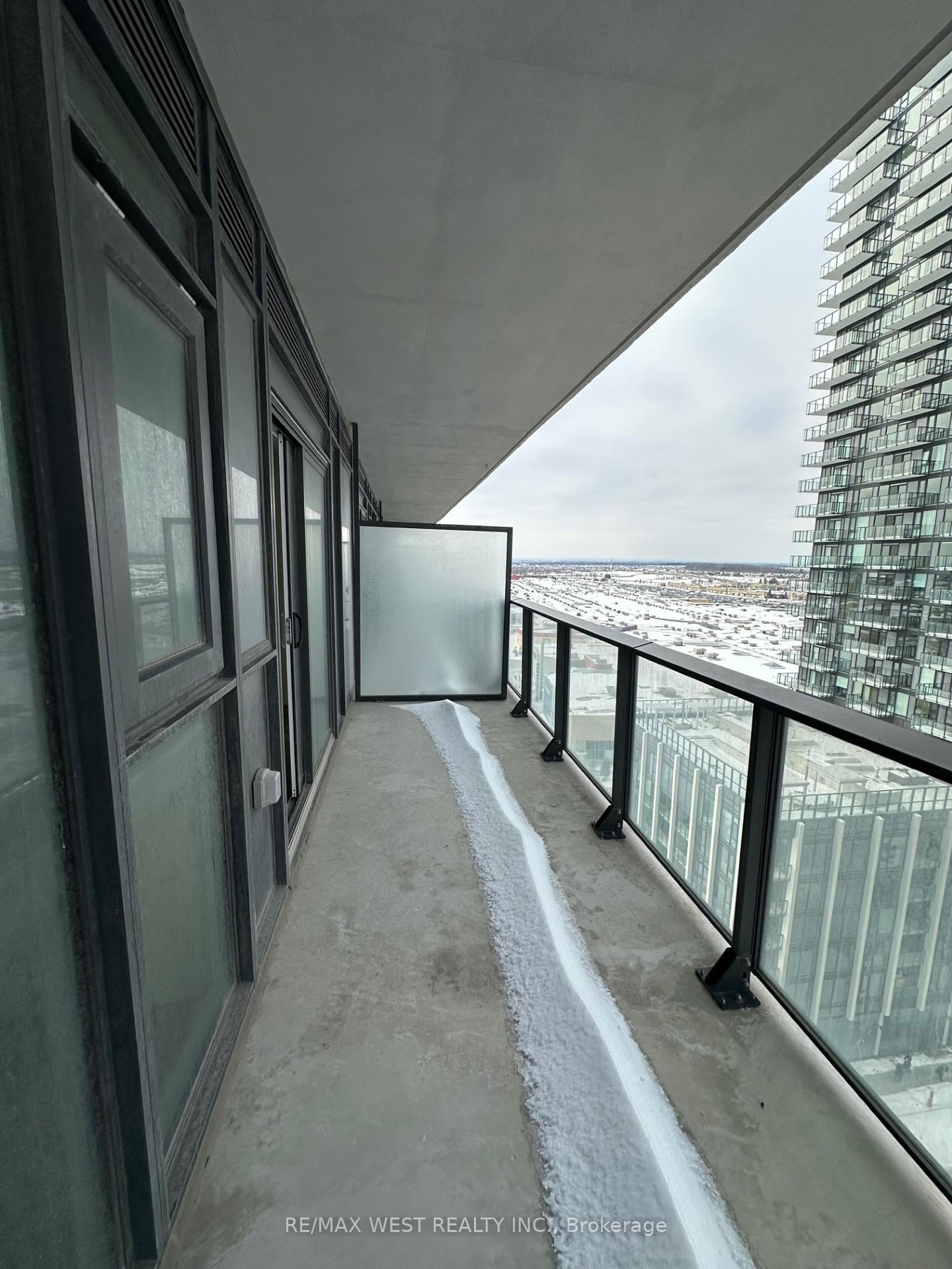 Photo 10 of Unit 1418, 8960 Jane Street, Vaughan, Vellore Village — HOMEH