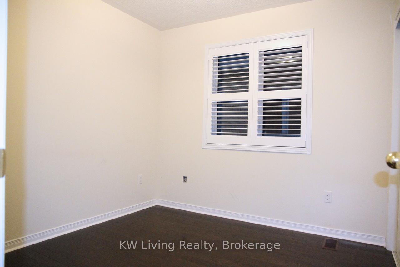 Photo 11 of Unit Main & 2nd Floor, 62 Jackson Eli Way, Markham, Cedarwood — HOMEH