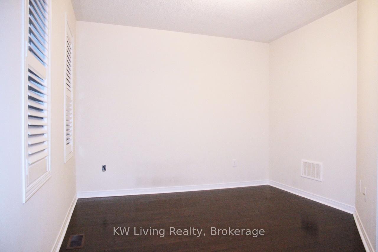 Photo 10 of Unit Main & 2nd Floor, 62 Jackson Eli Way, Markham, Cedarwood — HOMEH