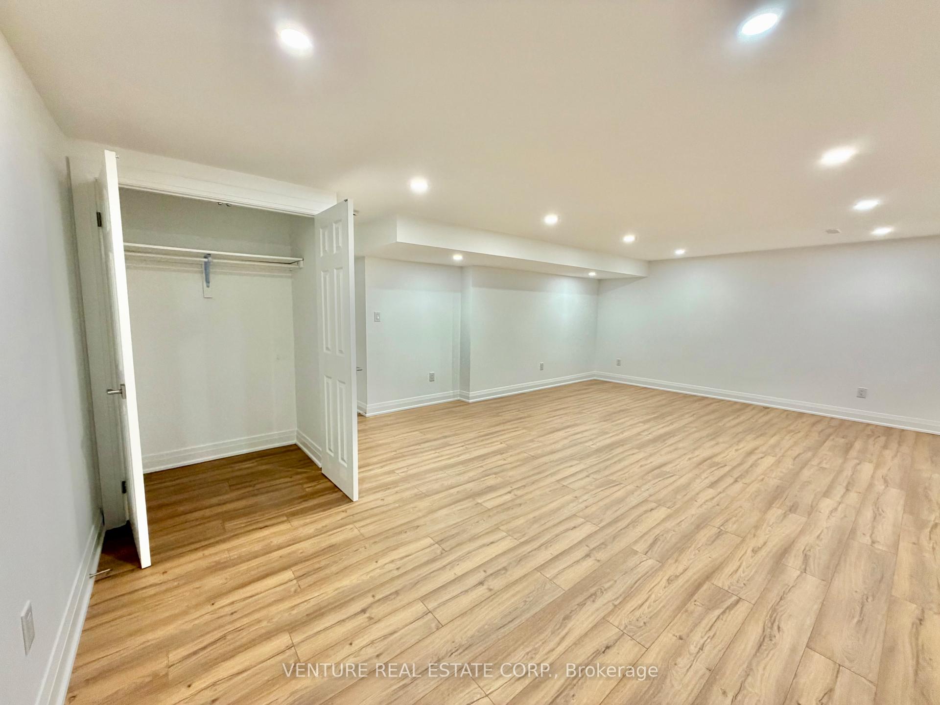 Photo 13 of Unit Rear, 55 Batson Drive, Aurora, Aurora Village — HOMEH