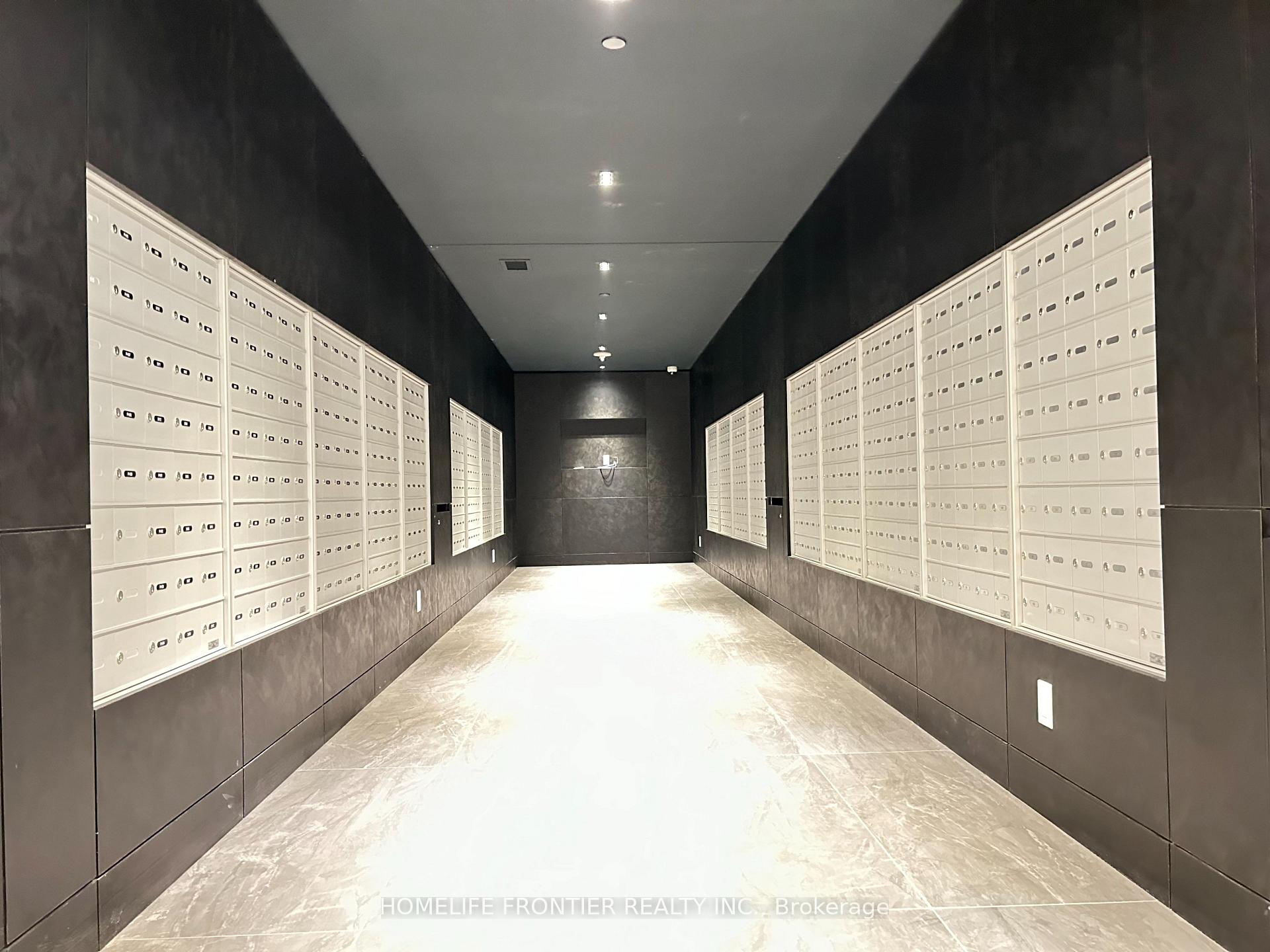 Photo 2 of Unit B-729, 50 Upper Mall Way, Vaughan, Brownridge — HOMEH