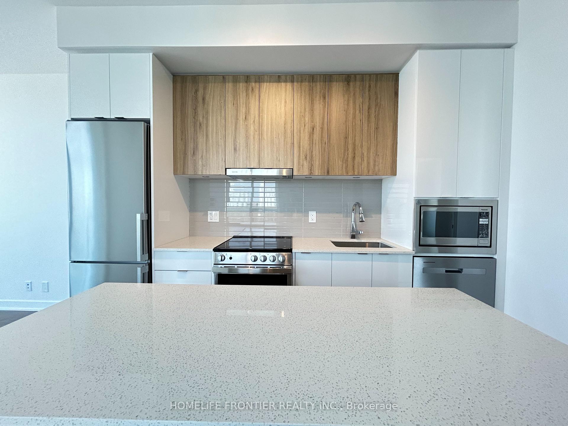 Photo 13 of Unit B-729, 50 Upper Mall Way, Vaughan, Brownridge — HOMEH