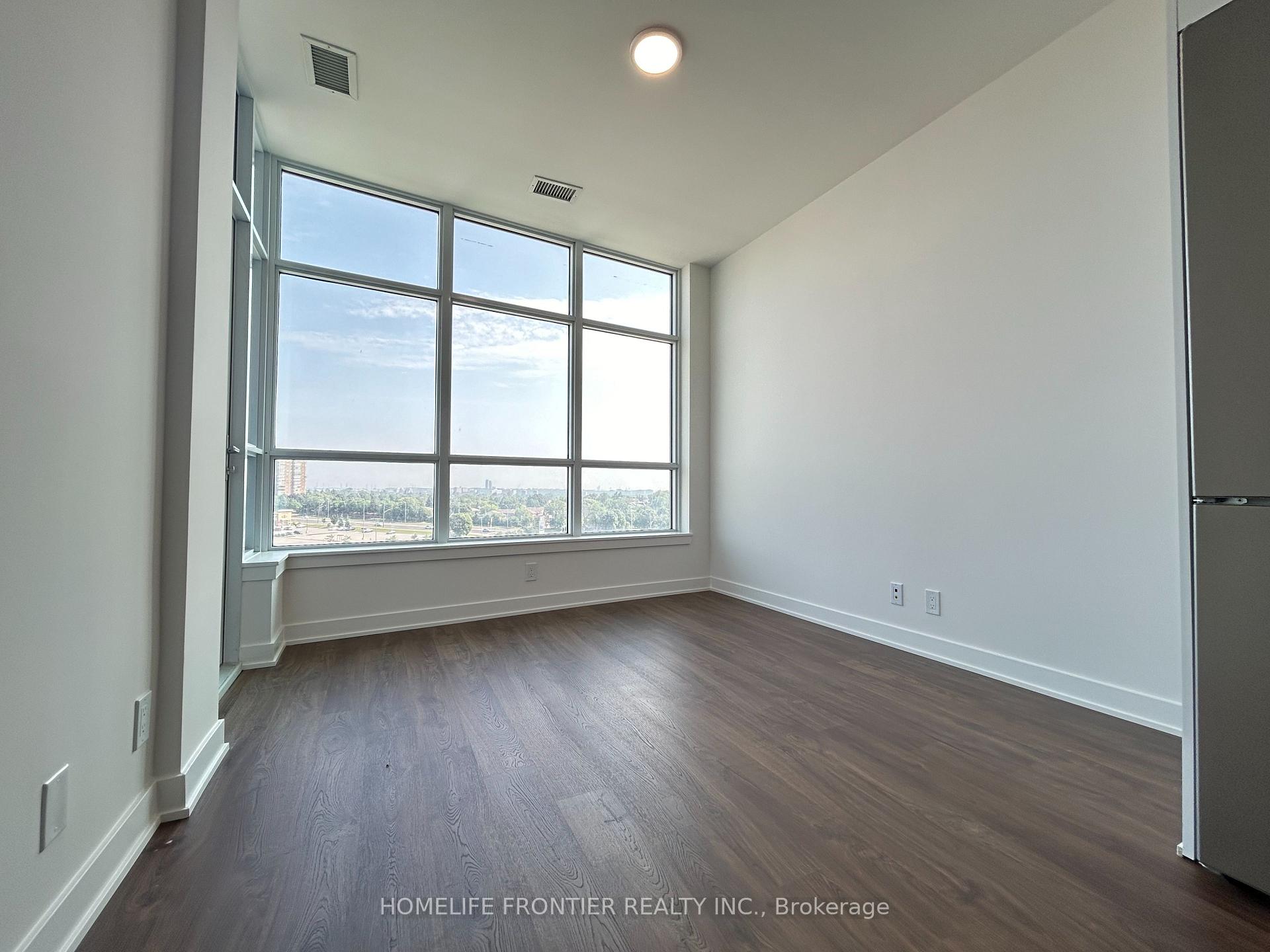 Photo 8 of Unit B-729, 50 Upper Mall Way, Vaughan, Brownridge — HOMEH