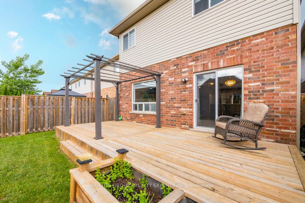 Photo 22 of 4466 Saw Mill Drive, Niagara Falls, Lyons Creek — HOMEH