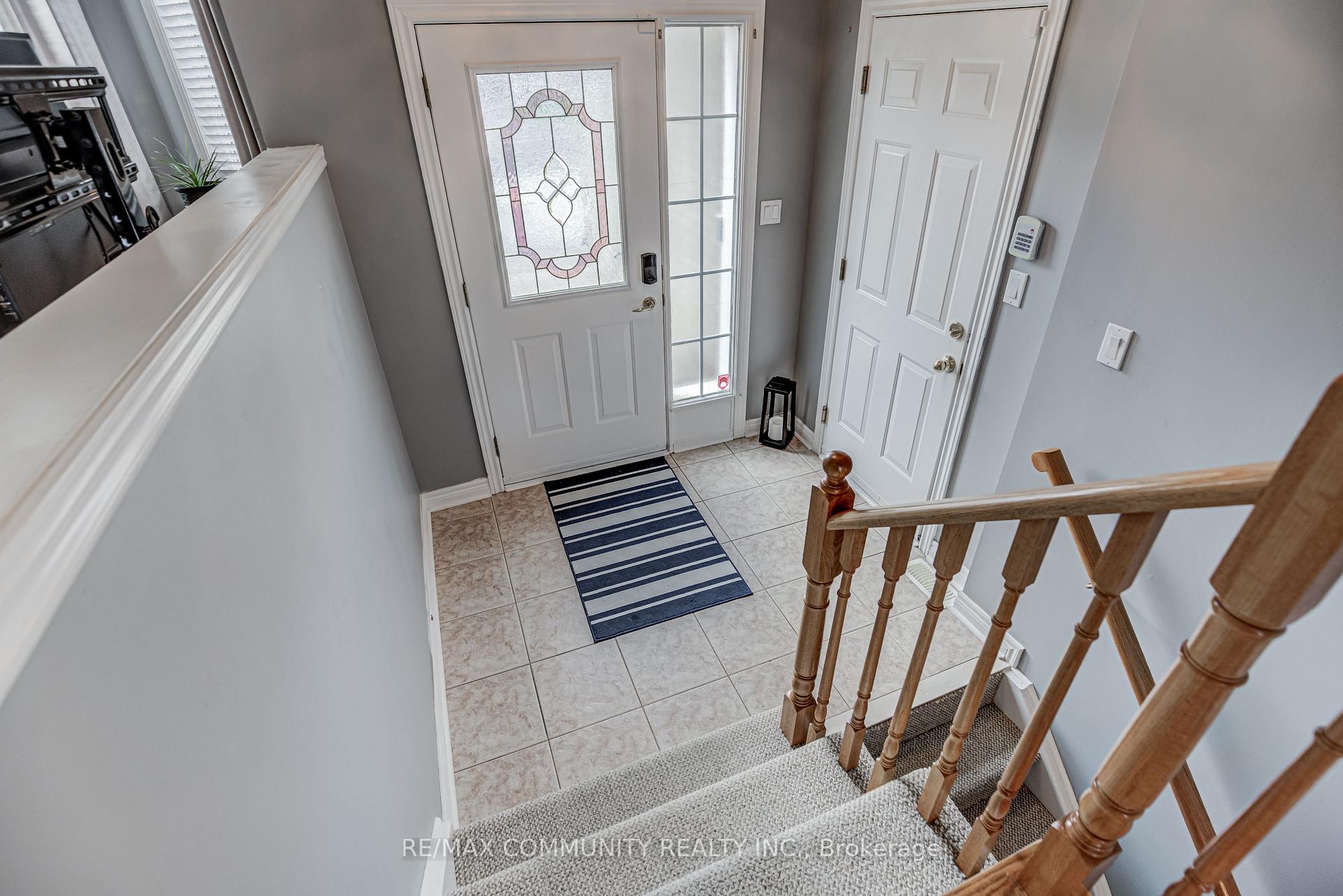 Photo 16 of 48 Bloom Avenue, Clarington, Newcastle — HOMEH