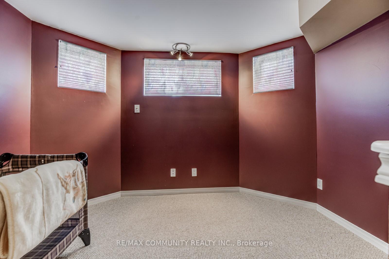 Photo 13 of 48 Bloom Avenue, Clarington, Newcastle — HOMEH
