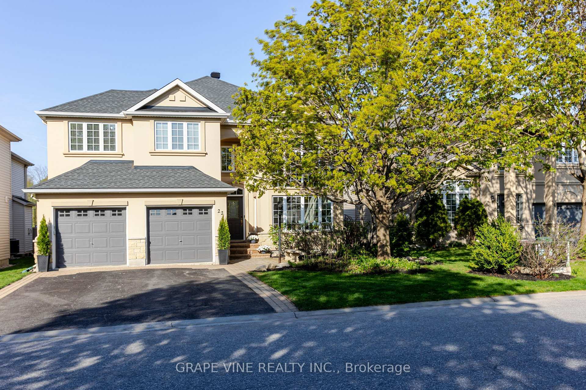 Front of 22 Blackshire Circle