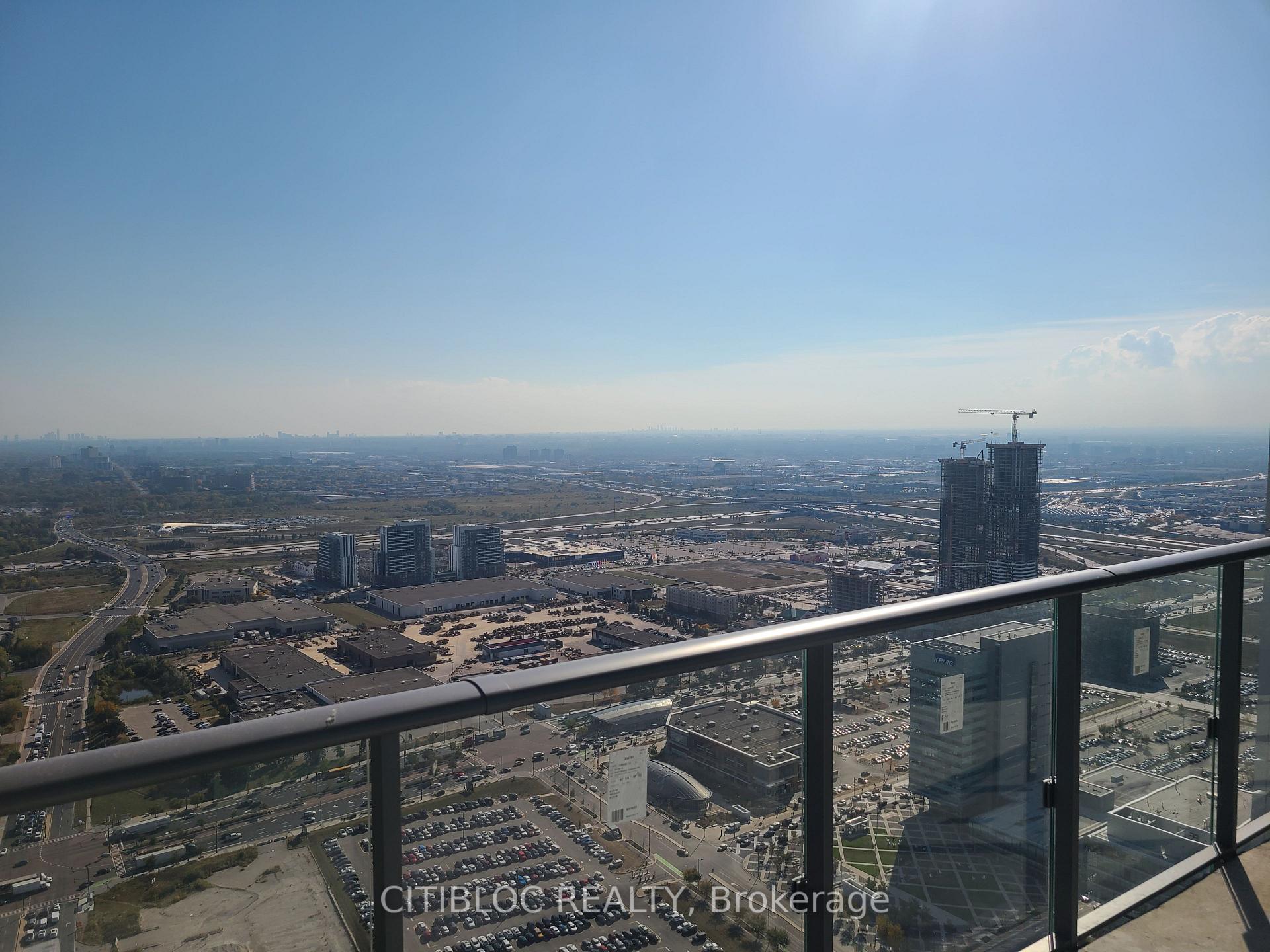 Photo 9 of Unit 5712, 7890 Jane Street, Vaughan, Vaughan Corporate Centre — HOMEH