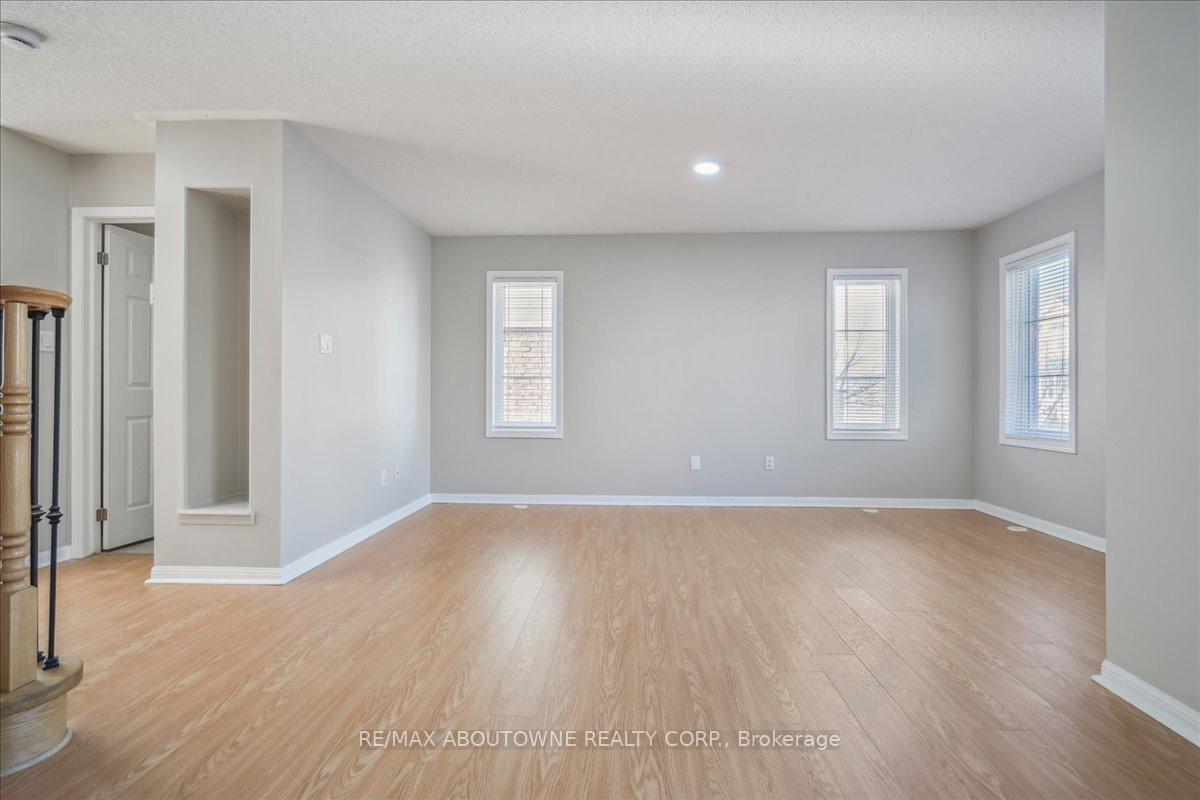 Photo 10 of 884 Jempson Path, Milton, Harrison — HOMEH