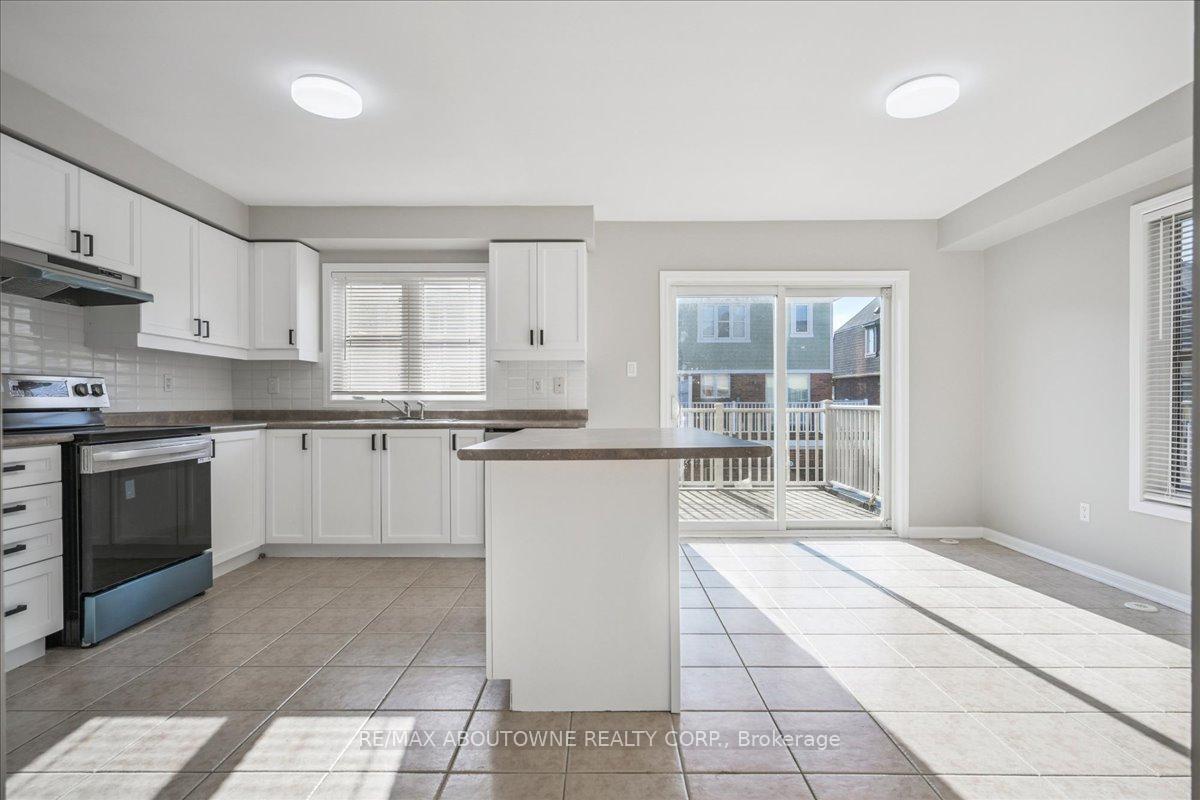 Photo 12 of 884 Jempson Path, Milton, Harrison — HOMEH