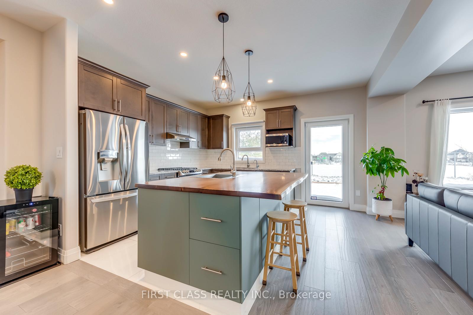 Photo 10 of 22 Grandville Circle, Brant, Paris — HOMEH