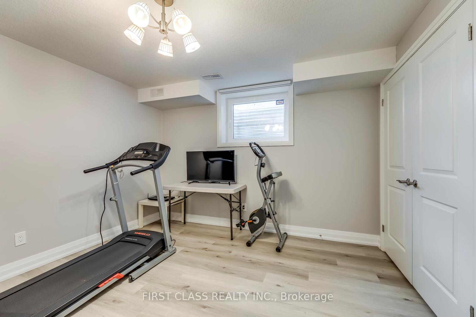 Photo 22 of 22 Grandville Circle, Brant, Paris — HOMEH
