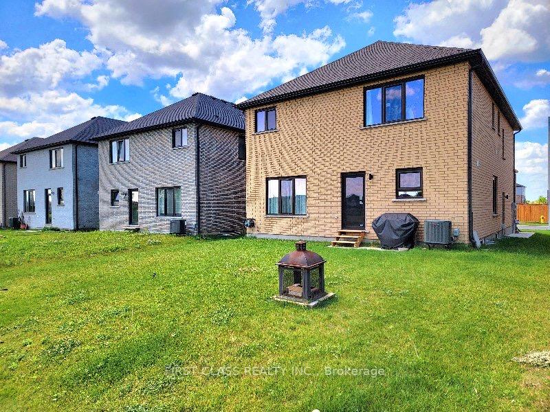 Photo 36 of 22 Grandville Circle, Brant, Paris — HOMEH