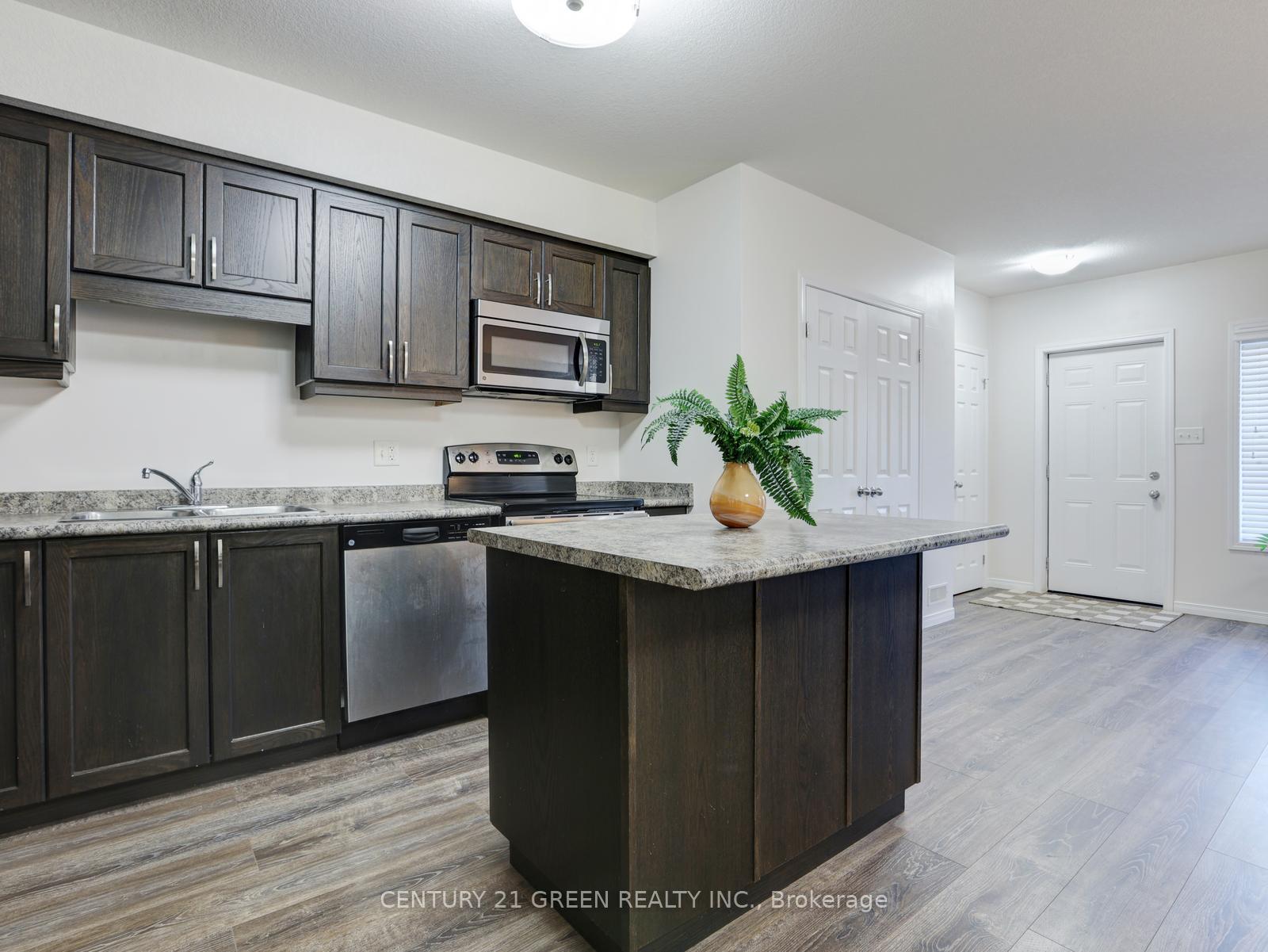 Photo 6 of Unit 23G, 1989 Ottawa Street S, Kitchener — HOMEH