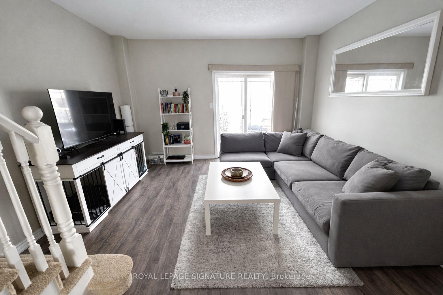 Photo 5 of 101 Willow Lane, Grimsby, Grimsby West — HOMEH