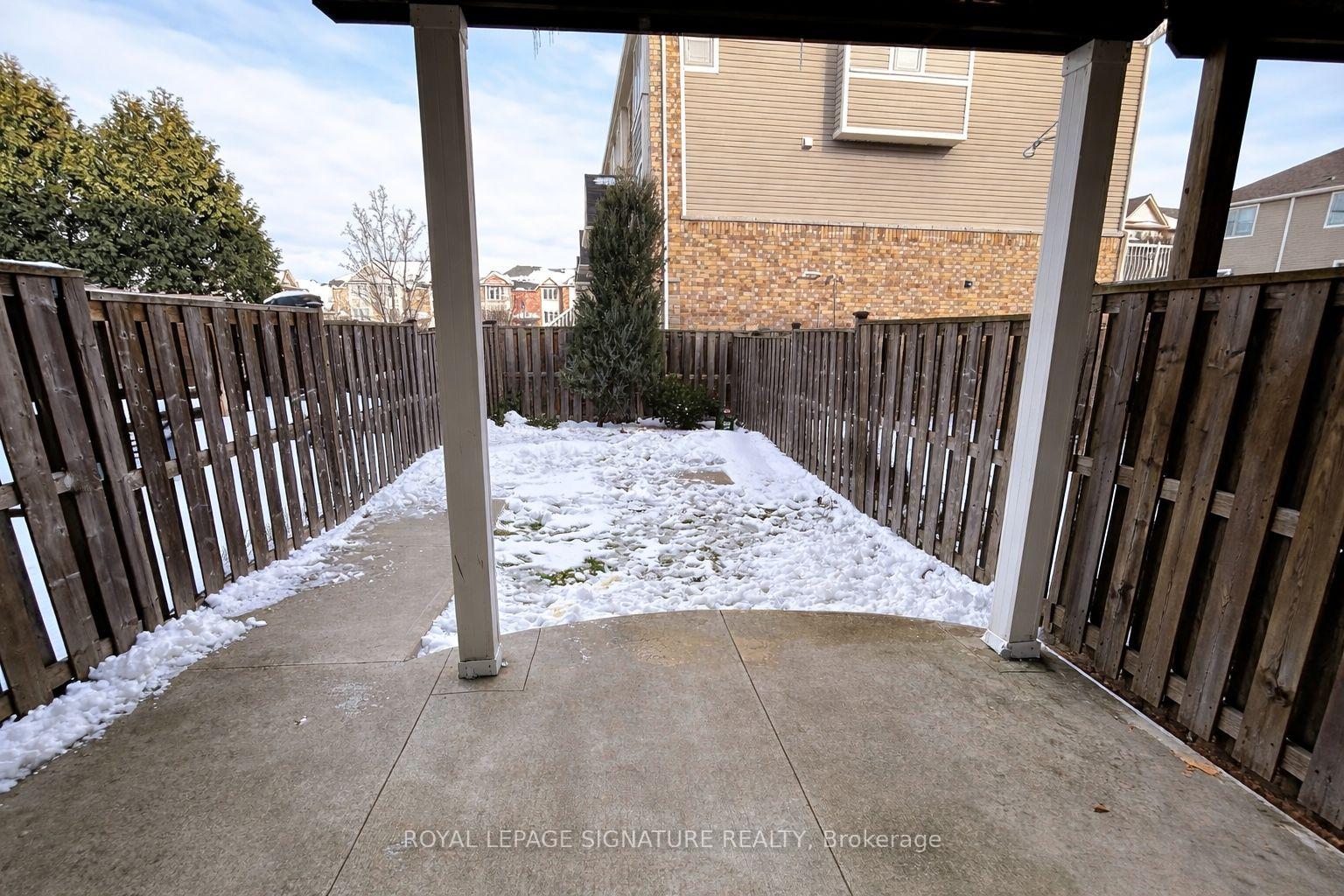 Photo 11 of 101 Willow Lane, Grimsby, Grimsby West — HOMEH