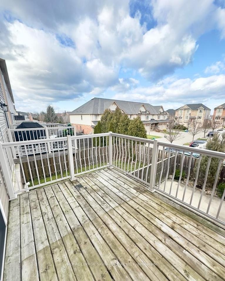Photo 17 of 101 Willow Lane, Grimsby, Grimsby West — HOMEH