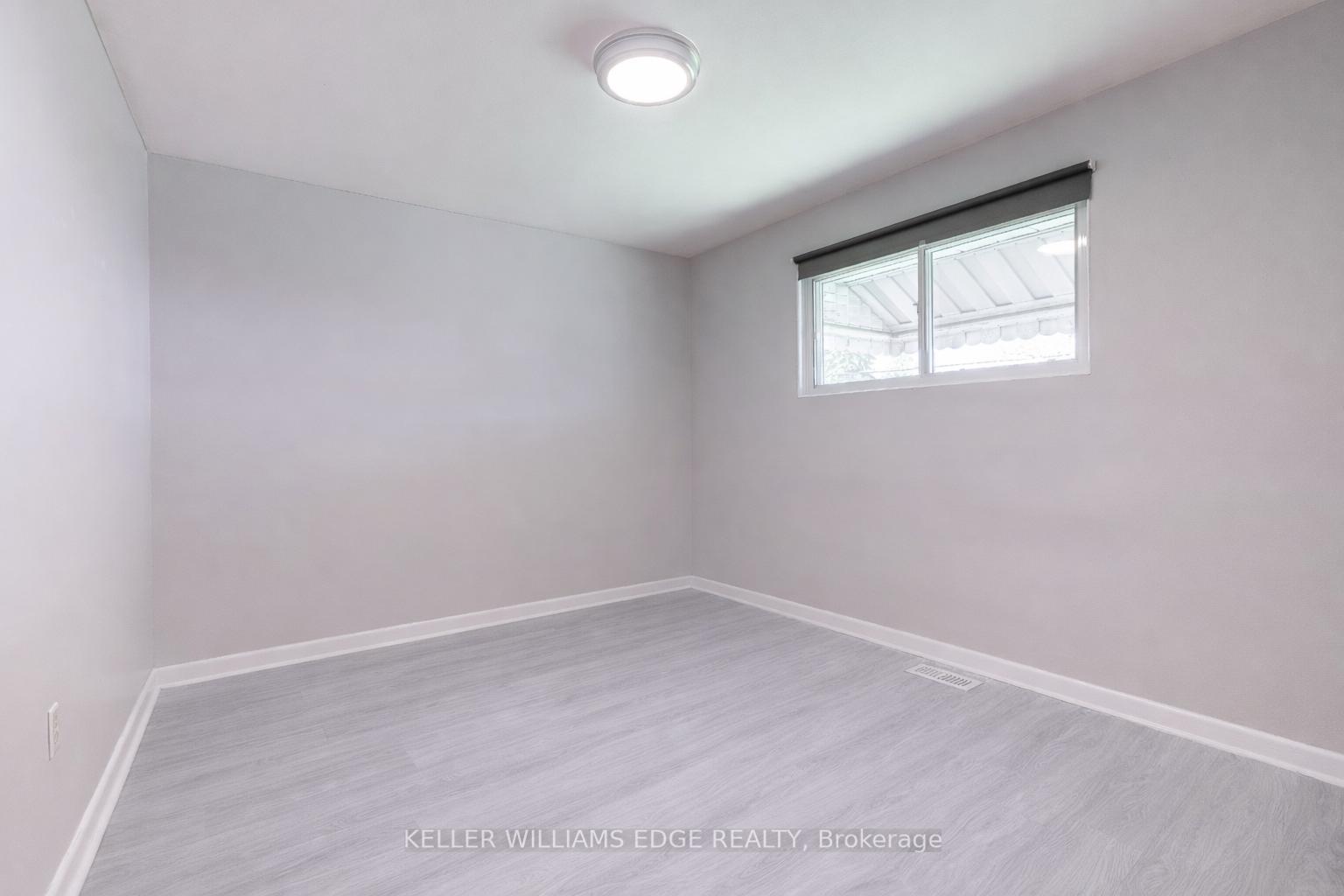 Photo 2 of 164 West 19TH Street, Hamilton, Buchanan — HOMEH