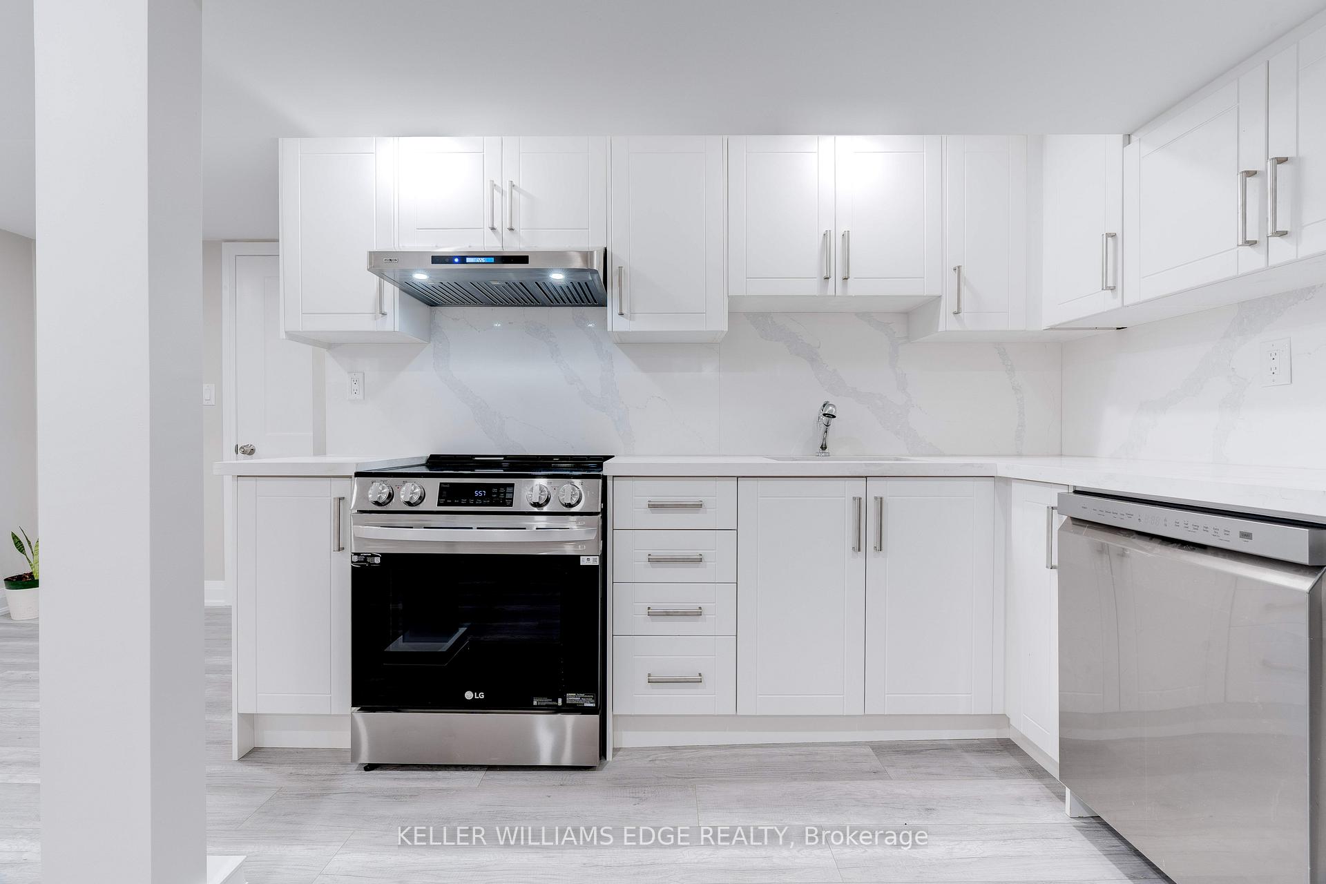 Photo 4 of 164 West 19TH Street, Hamilton, Buchanan — HOMEH