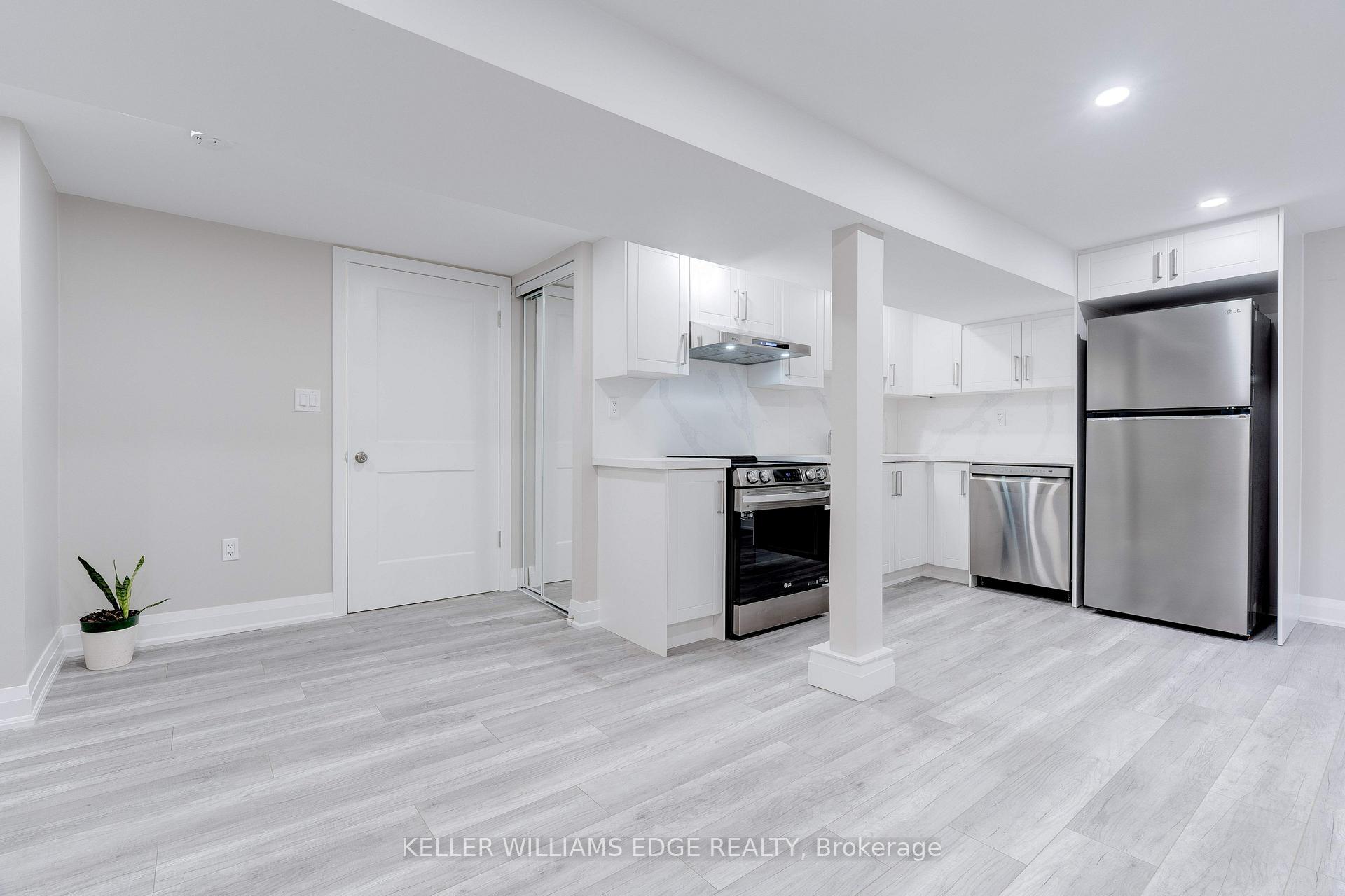 Photo 32 of 164 West 19TH Street, Hamilton, Buchanan — HOMEH