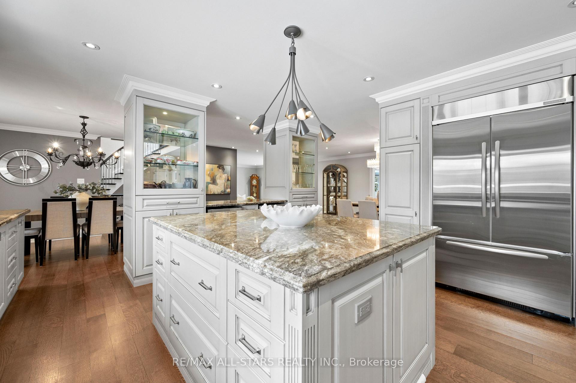Photo 8 of 6 Boyd Court, Markham, Victoria Square — HOMEH
