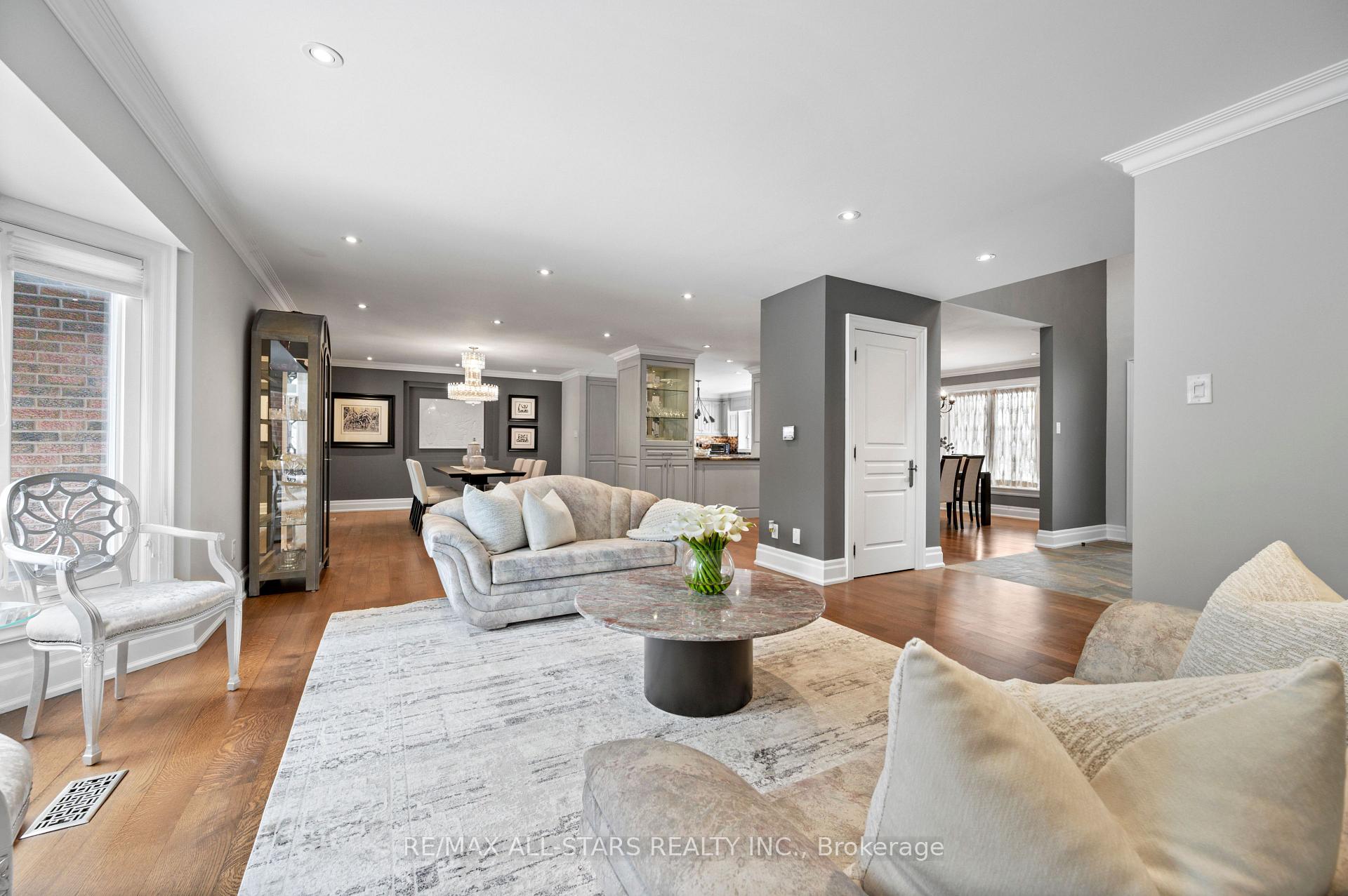 Photo 32 of 6 Boyd Court, Markham, Victoria Square — HOMEH