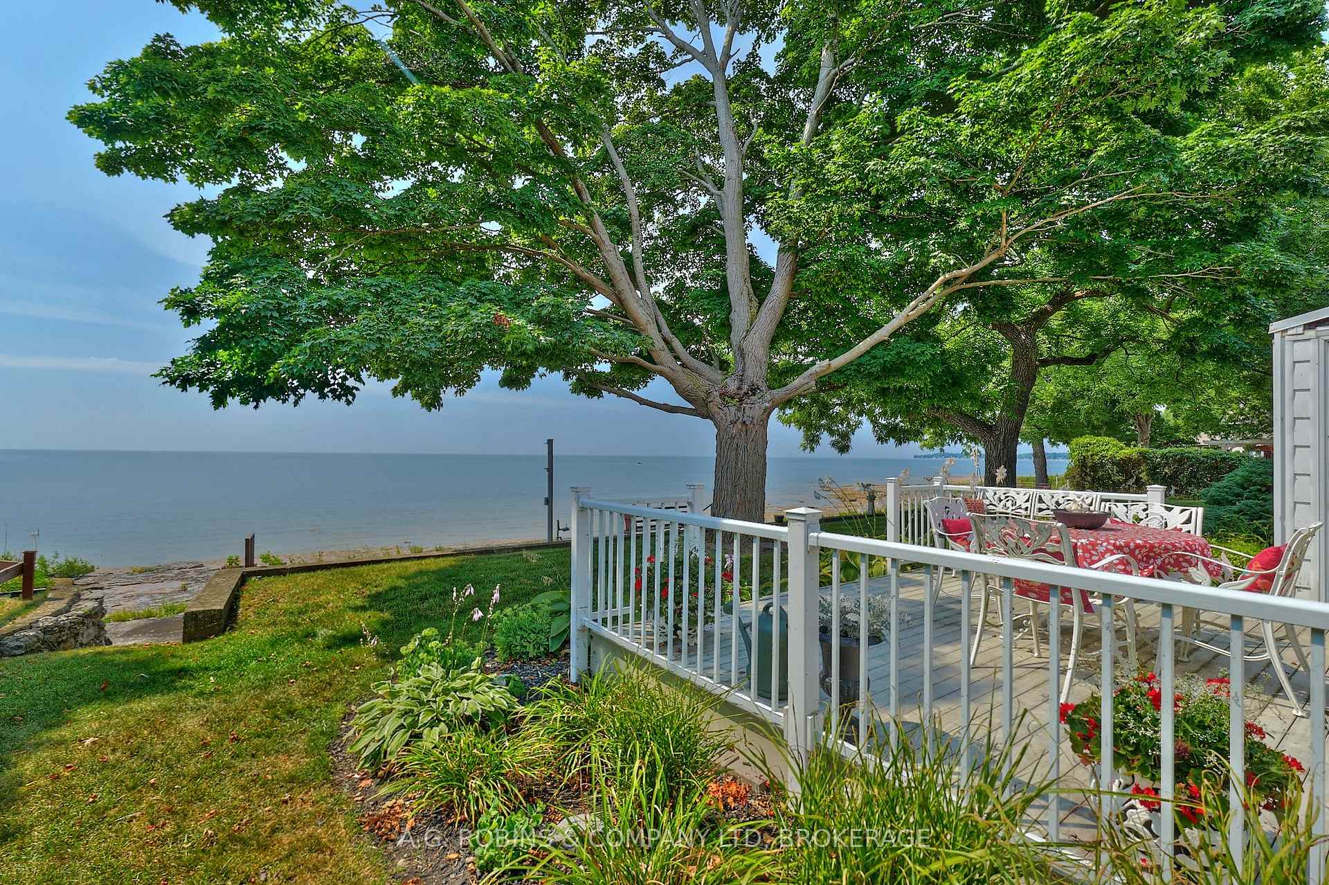 Photo 3 of 10773 Lakeshore Road, Wainfleet, Lakeshore — HOMEH