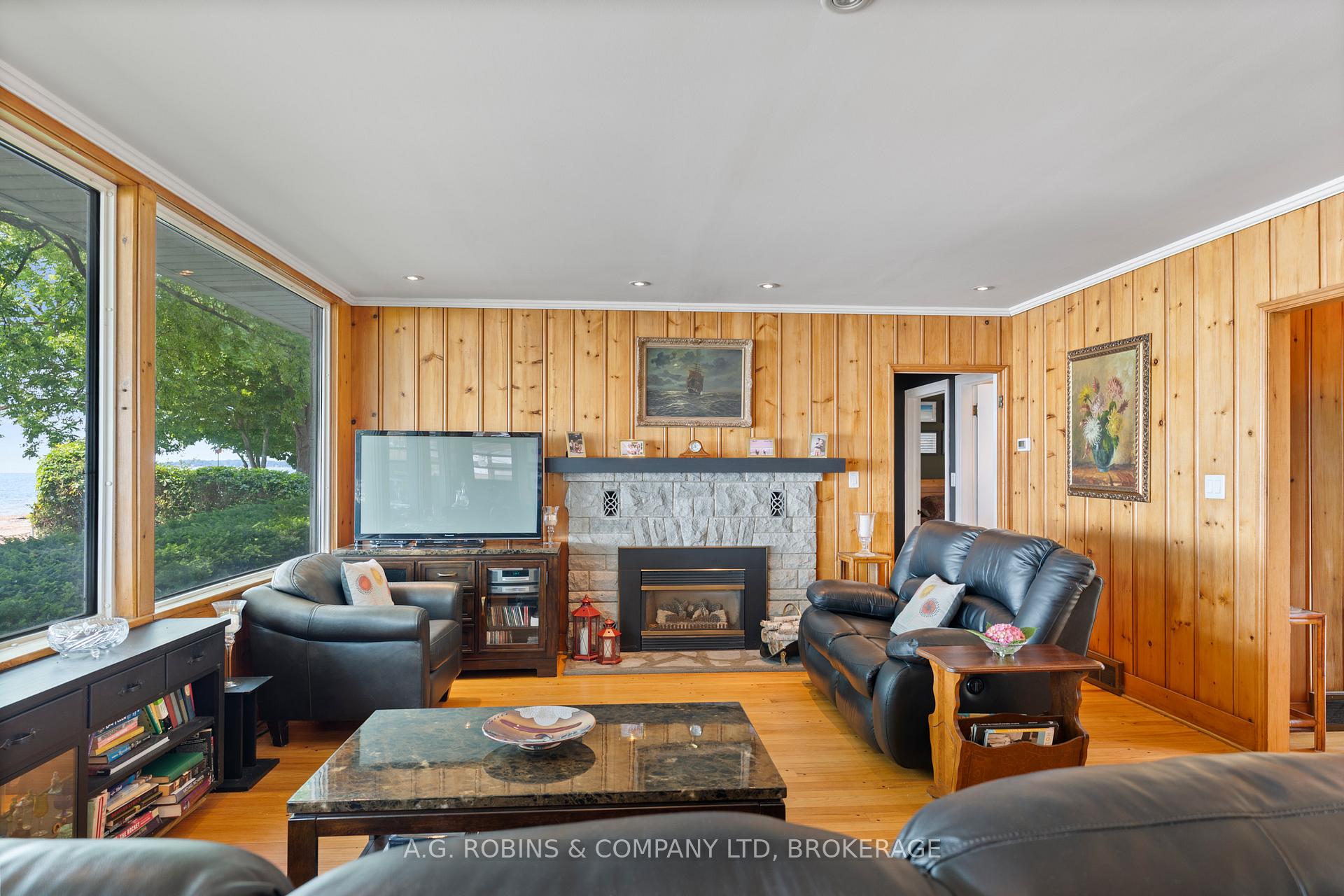 Photo 10 of 10773 Lakeshore Road, Wainfleet, Lakeshore — HOMEH