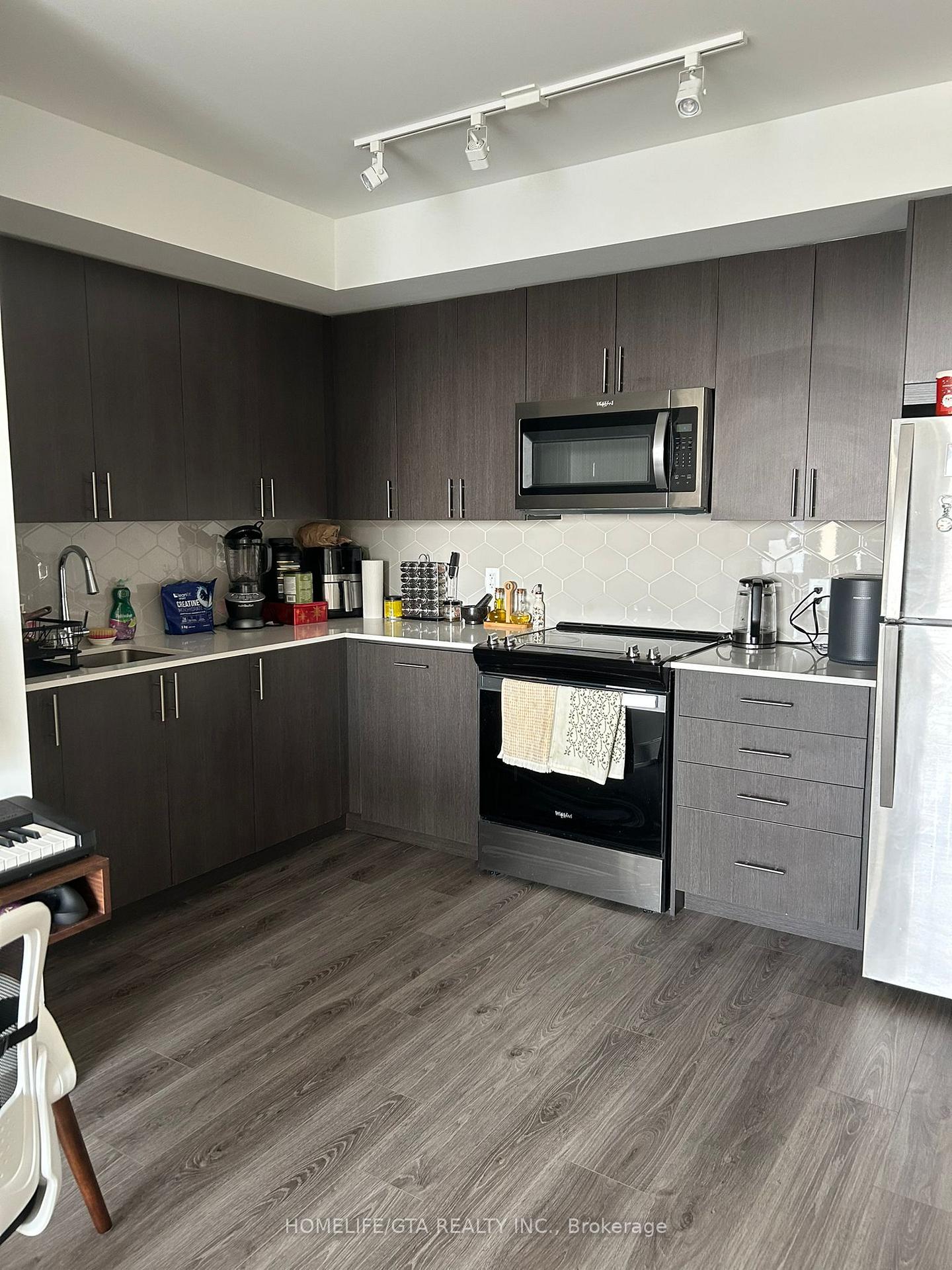 Photo 6 of Unit 207, 2545 Simcoe Street N, Oshawa, Windfields — HOMEH