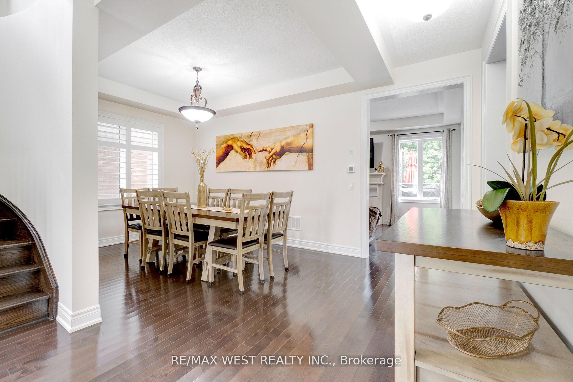 Photo 3 of 32 Brookwater Crescent, Caledon, Rural Caledon — HOMEH