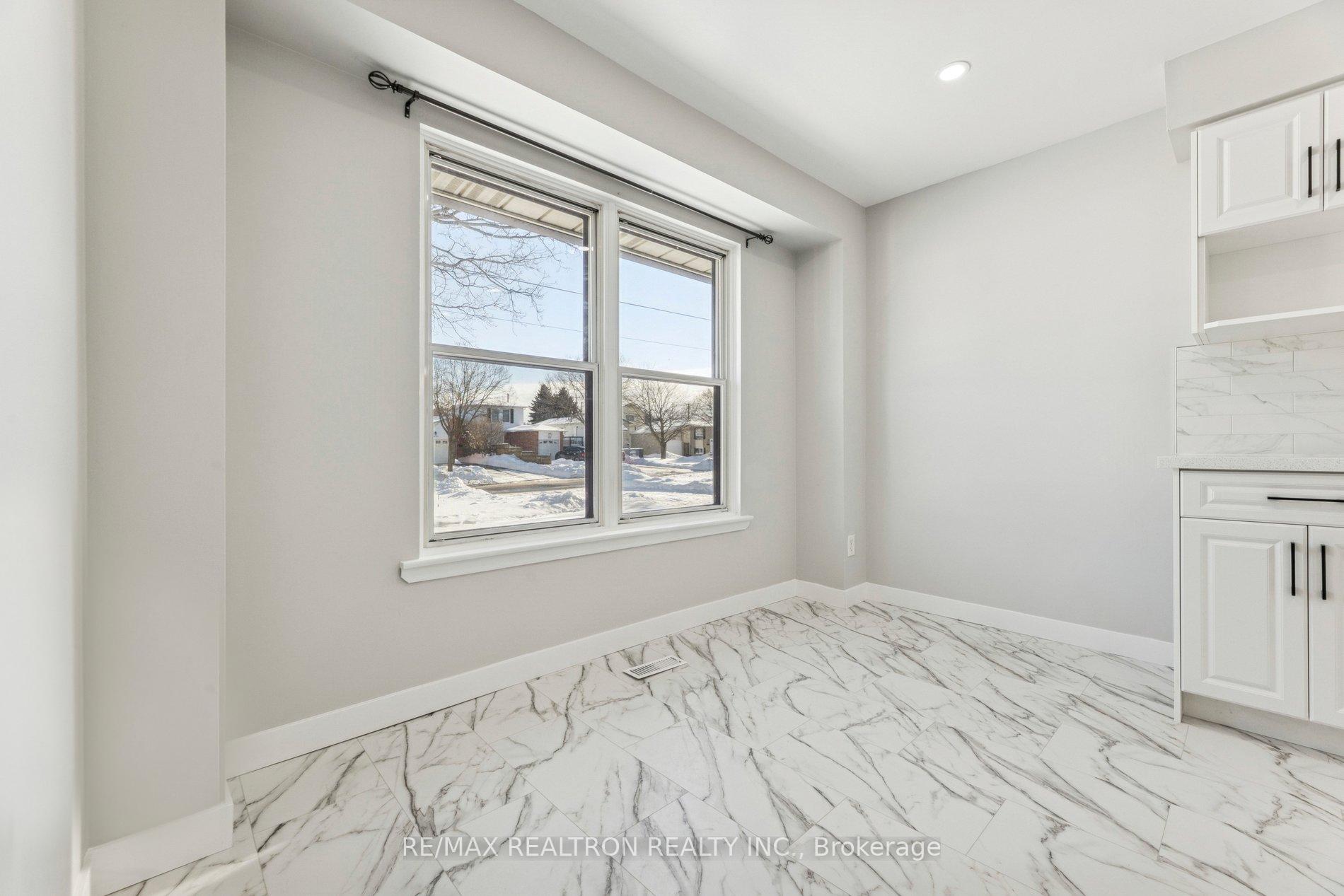 Photo 6 of Unit Main, 1448 Ritson Road, Oshawa, Lakeview — HOMEH