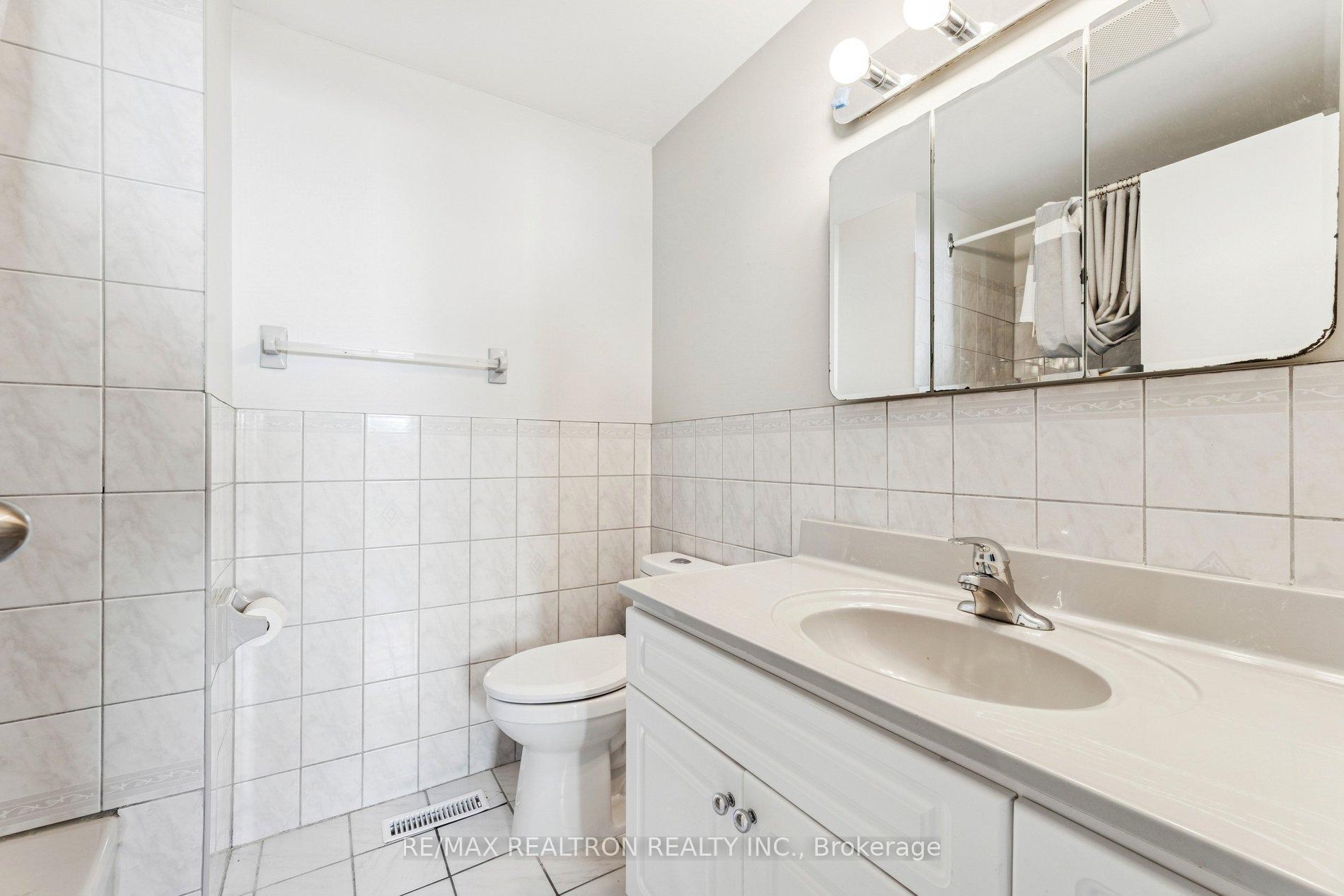 Photo 14 of Unit Main, 1448 Ritson Road, Oshawa, Lakeview — HOMEH