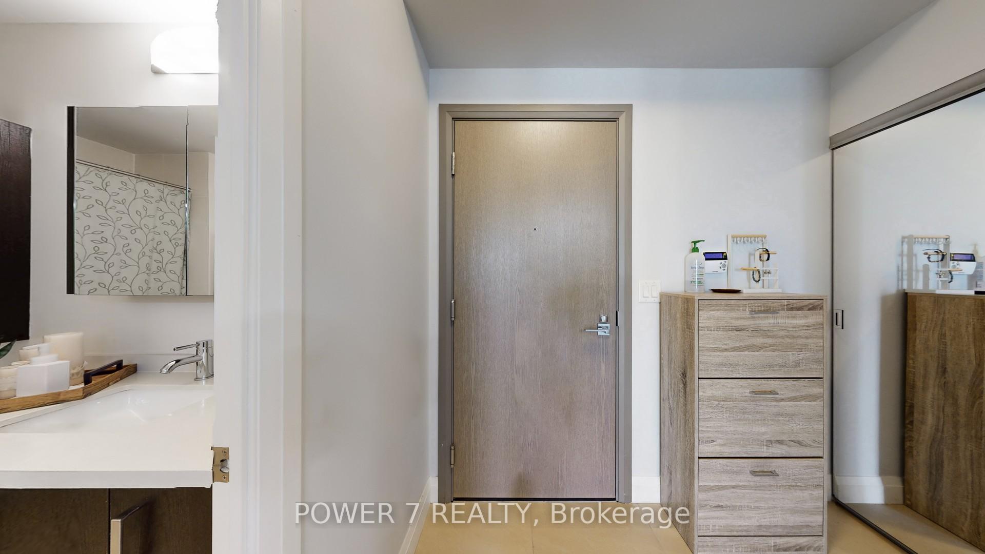 Photo 9 of Unit 718, 28 Uptown Drive, Markham, Unionville — HOMEH