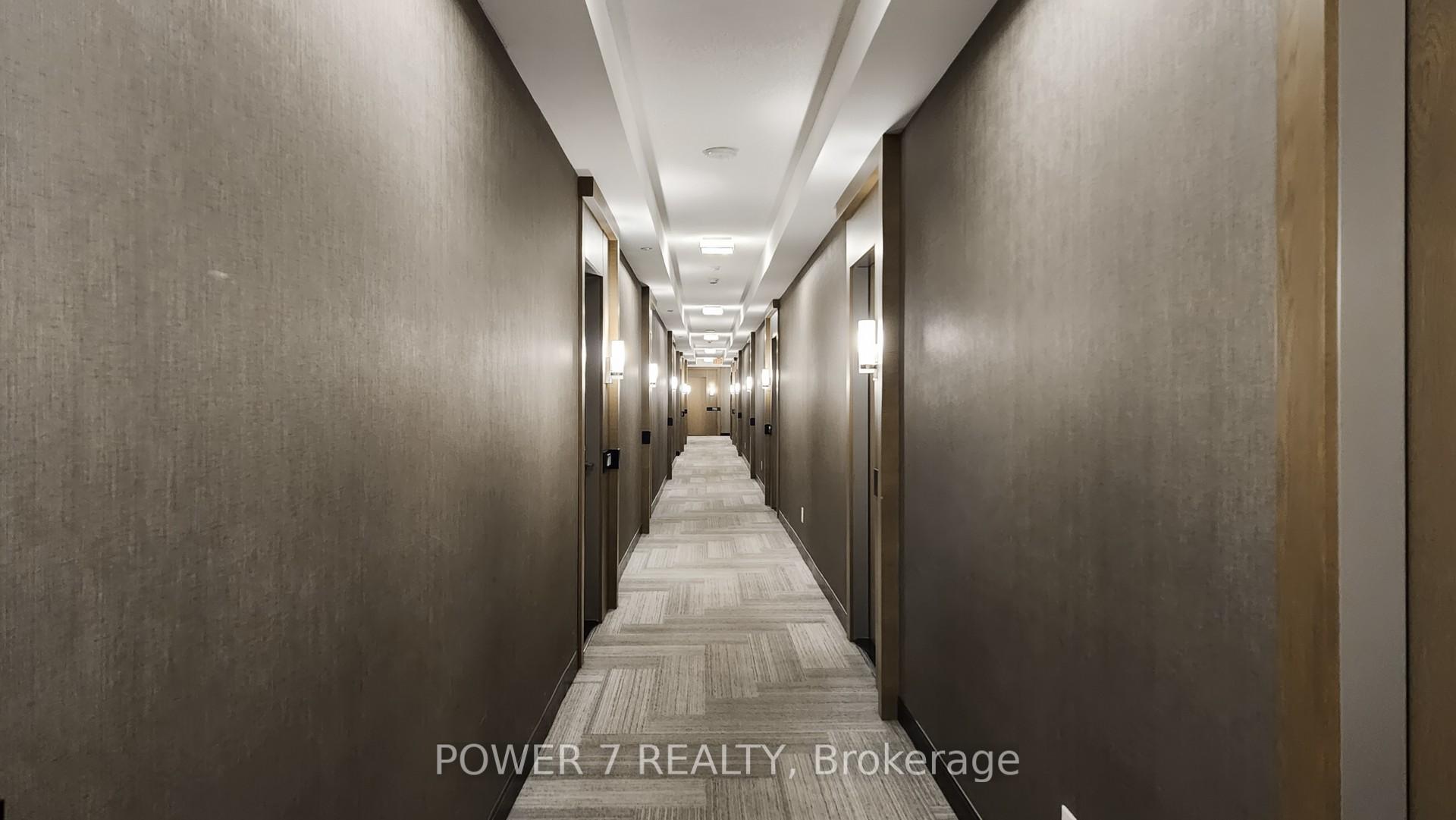 Photo 8 of Unit 718, 28 Uptown Drive, Markham, Unionville — HOMEH