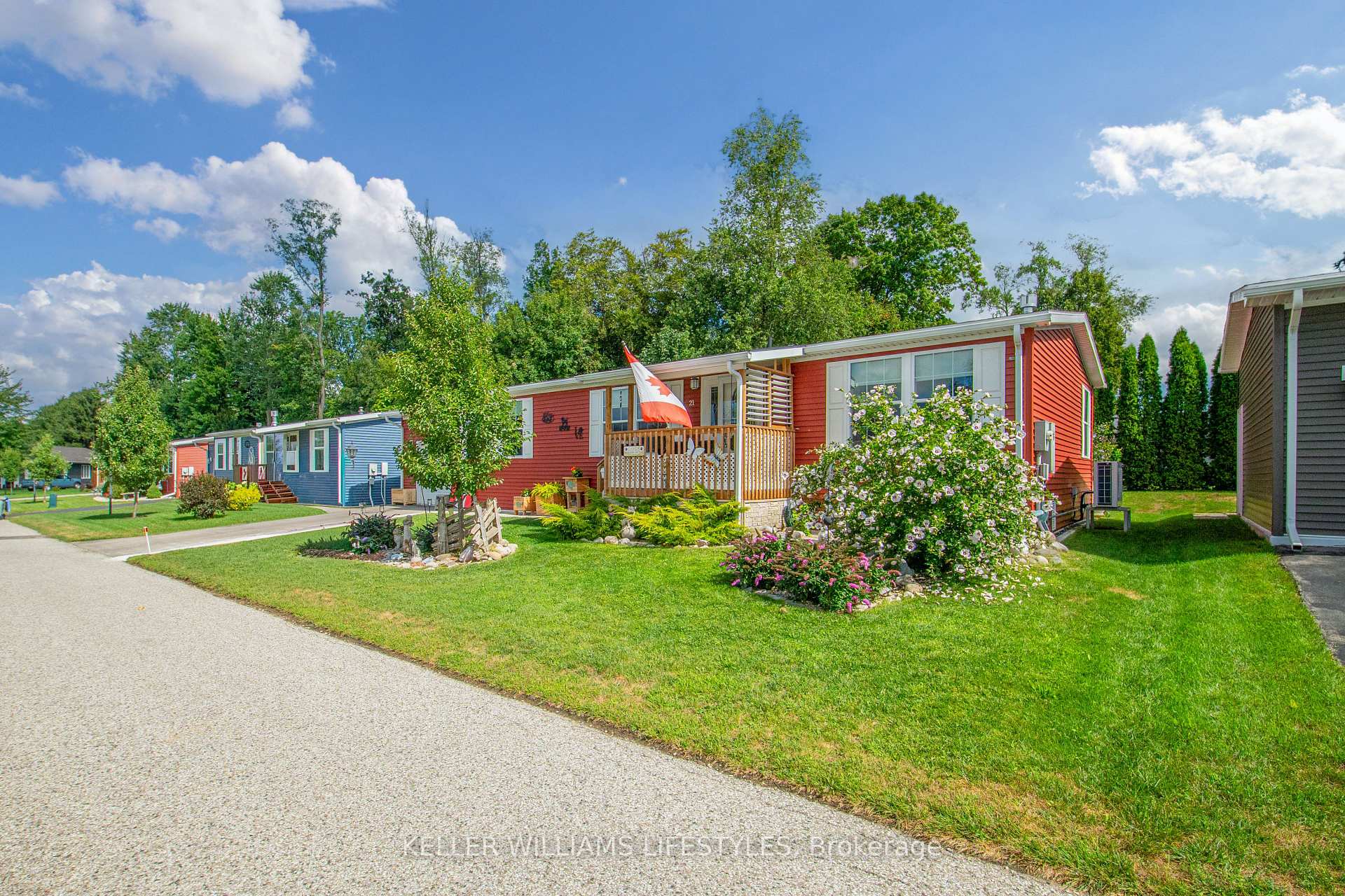 Photo 18 of 21 Kellestine Drive, Strathroy-Caradoc, SE — HOMEH