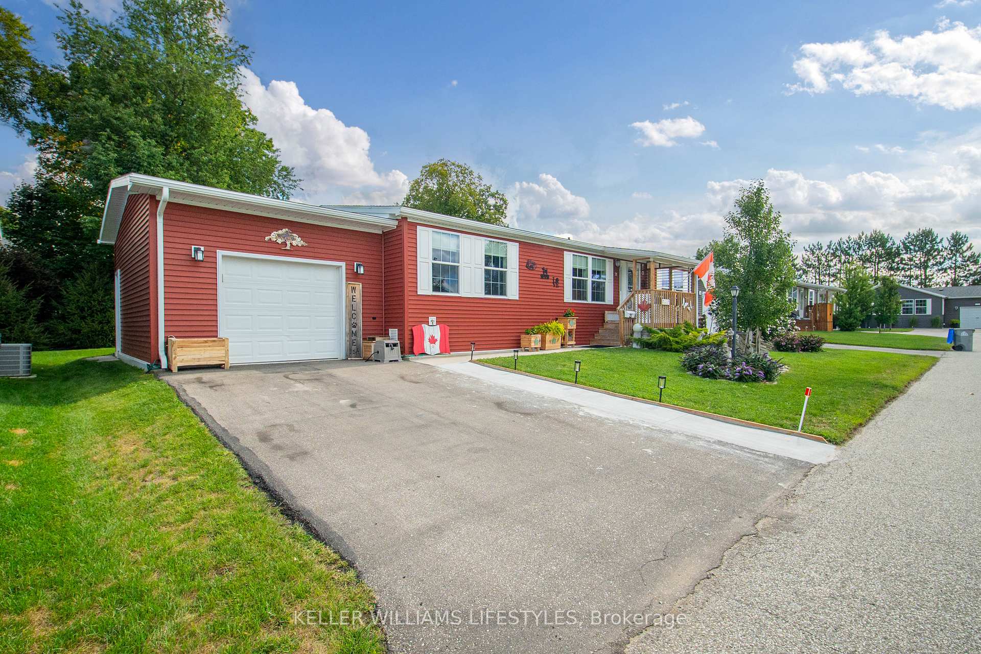 Photo 1 of 21 Kellestine Drive, Strathroy-Caradoc, SE — HOMEH