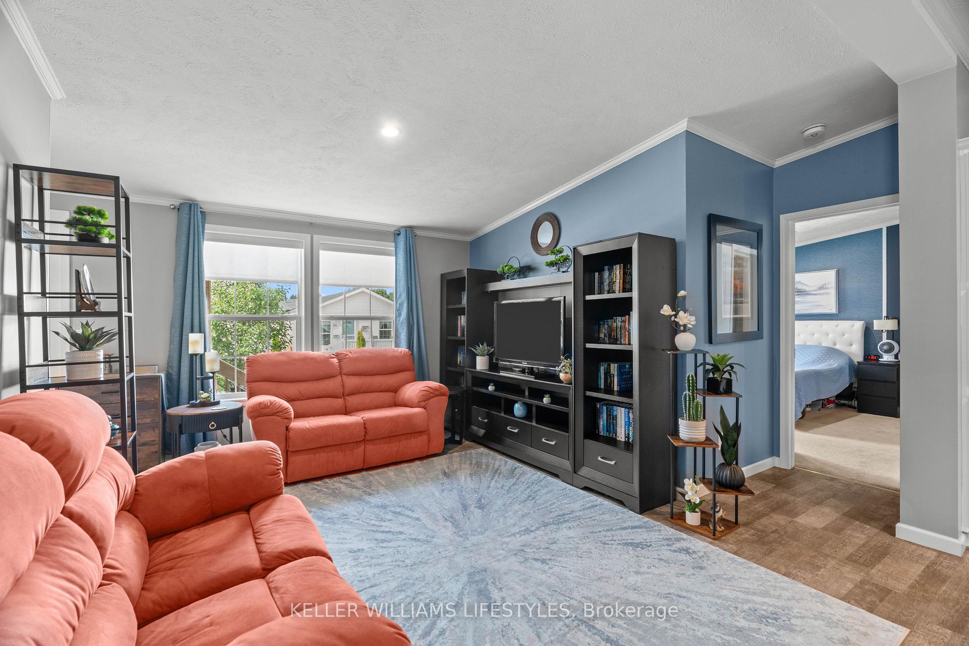 Photo 24 of 21 Kellestine Drive, Strathroy-Caradoc, SE — HOMEH