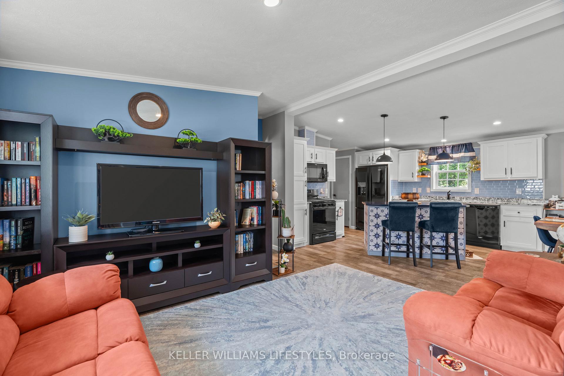 Photo 16 of 21 Kellestine Drive, Strathroy-Caradoc, SE — HOMEH