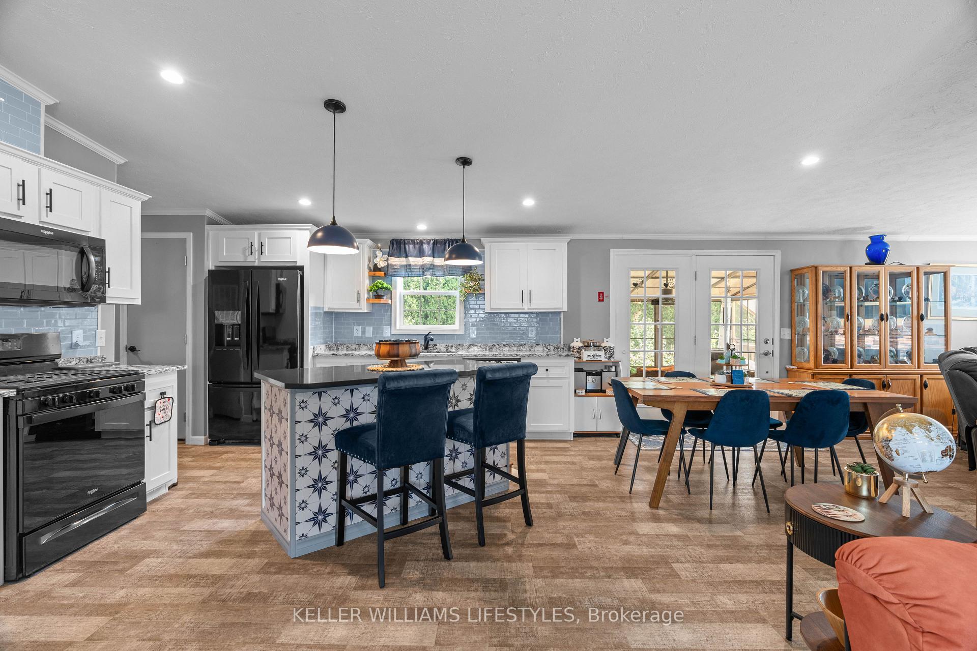 Photo 17 of 21 Kellestine Drive, Strathroy-Caradoc, SE — HOMEH