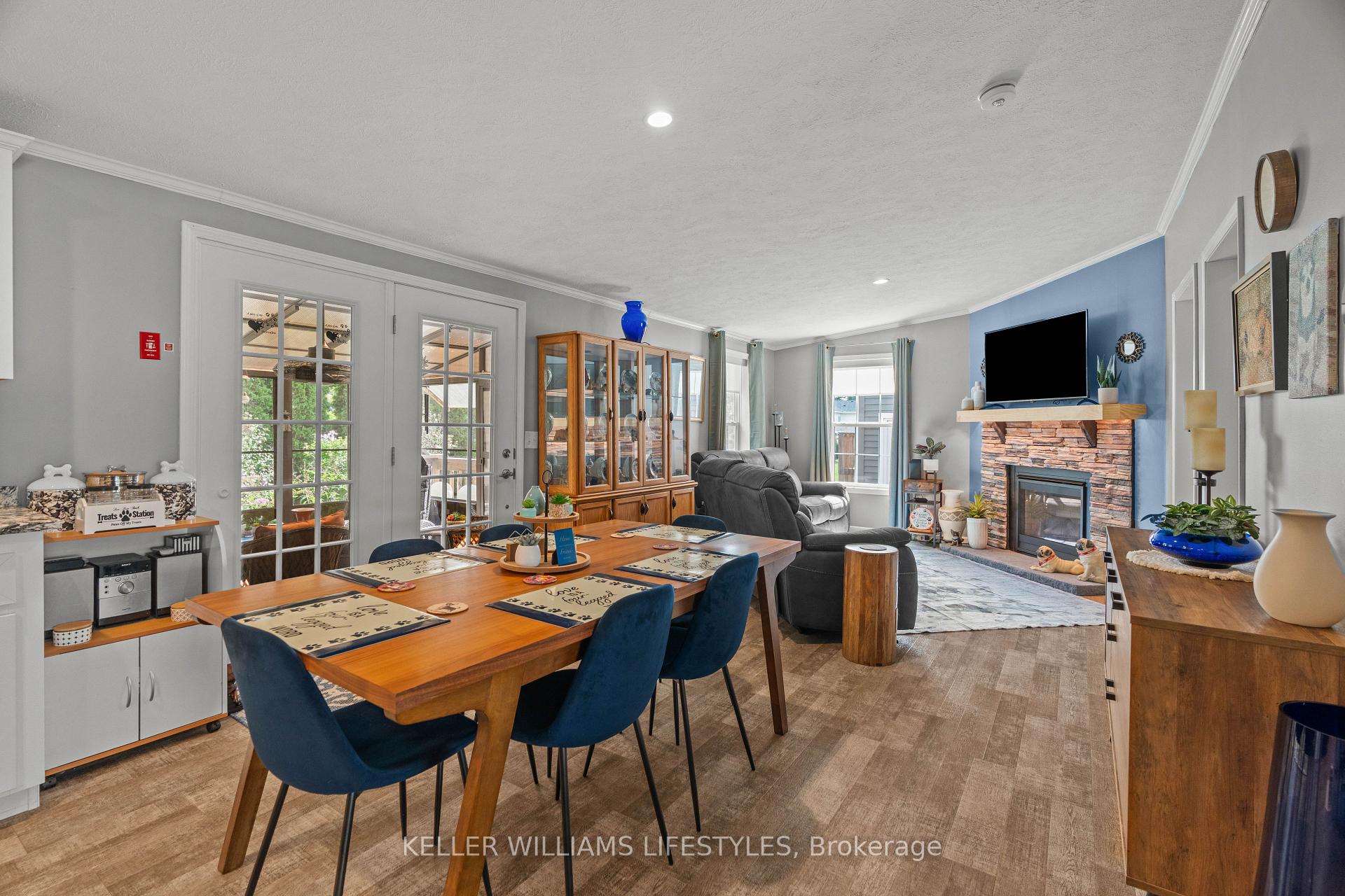 Photo 7 of 21 Kellestine Drive, Strathroy-Caradoc, SE — HOMEH