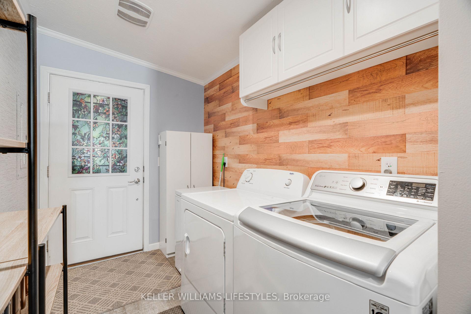 Photo 13 of 21 Kellestine Drive, Strathroy-Caradoc, SE — HOMEH