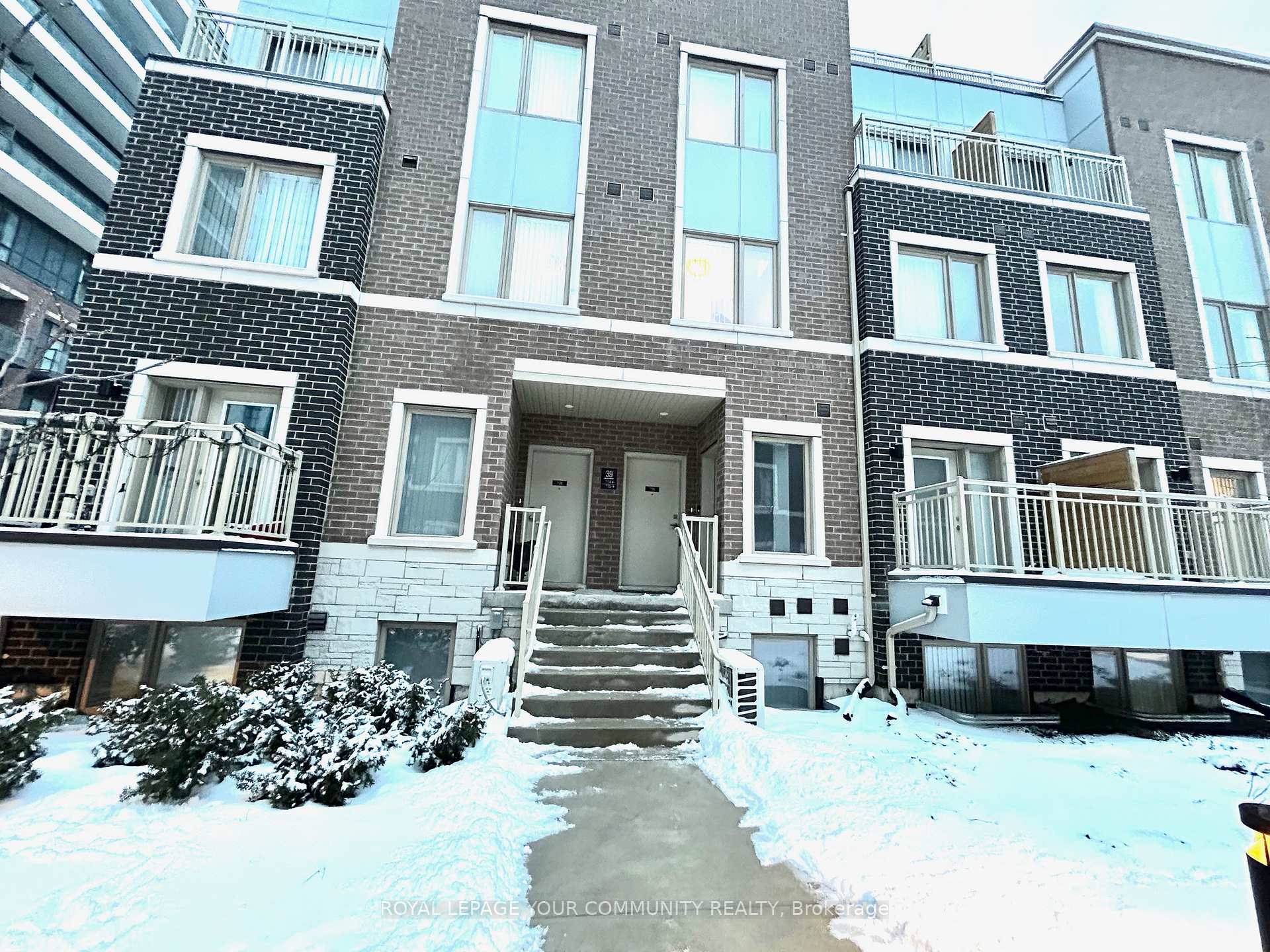 Photo 2 of Unit 76, 39 Honeycrisp Crescent, Vaughan, Vaughan Corporate Centre — HOMEH