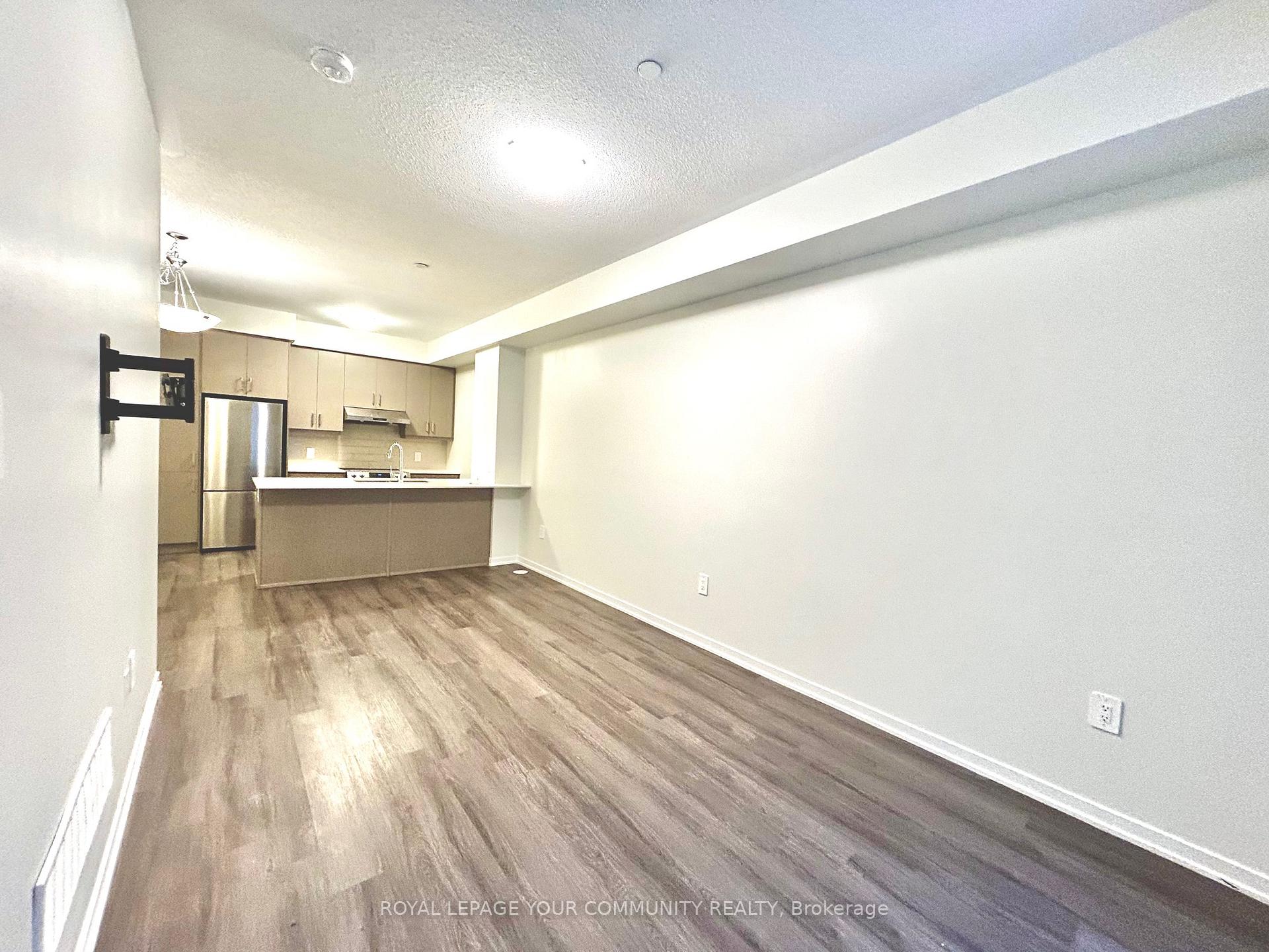 Photo 26 of Unit 76, 39 Honeycrisp Crescent, Vaughan, Vaughan Corporate Centre — HOMEH