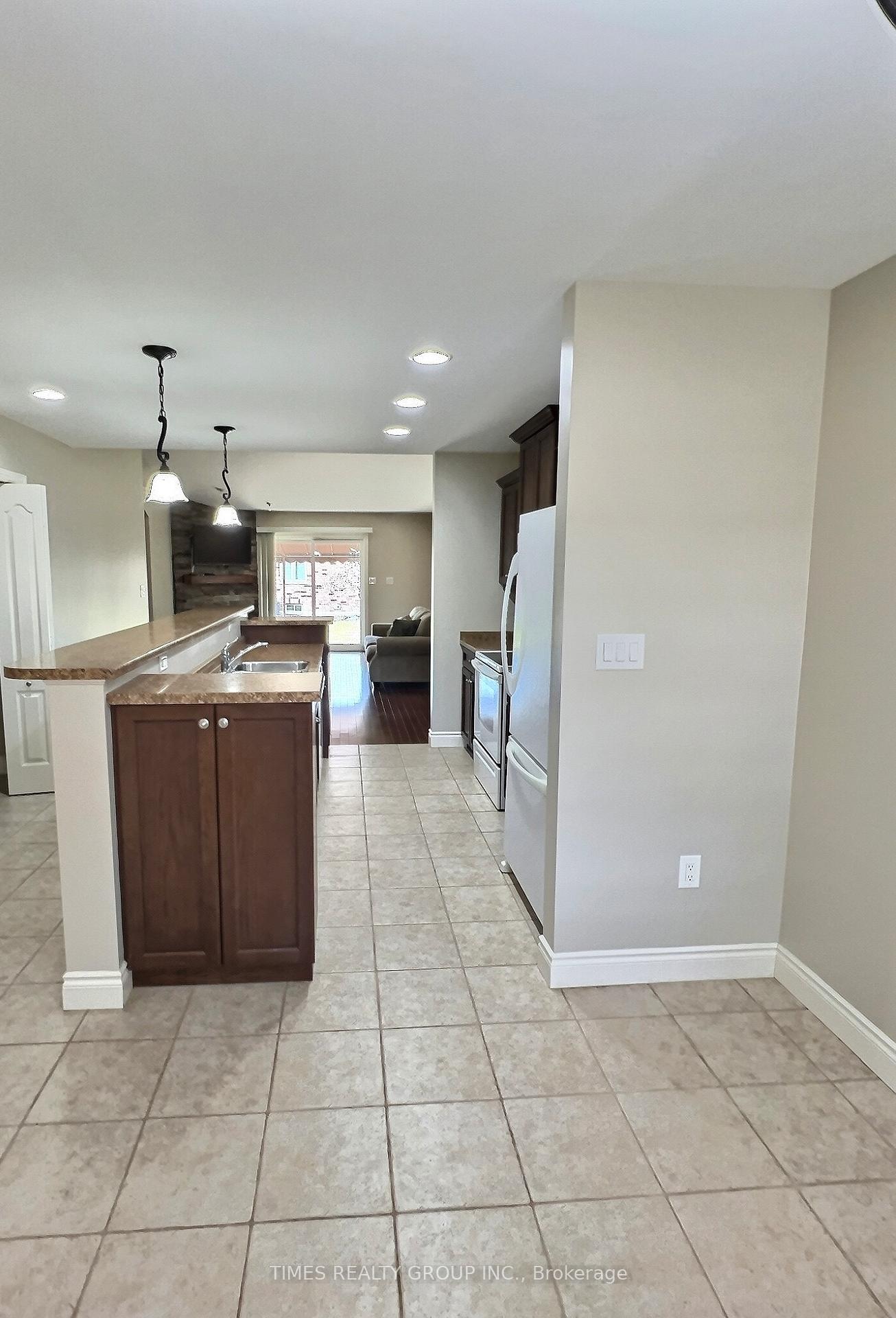 Photo 16 of 1515 Skinner Street, LaSalle — HOMEH