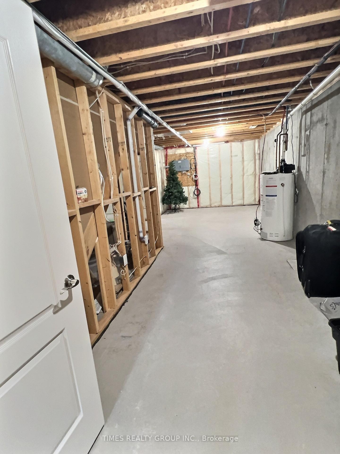 Photo 5 of 1515 Skinner Street, LaSalle — HOMEH