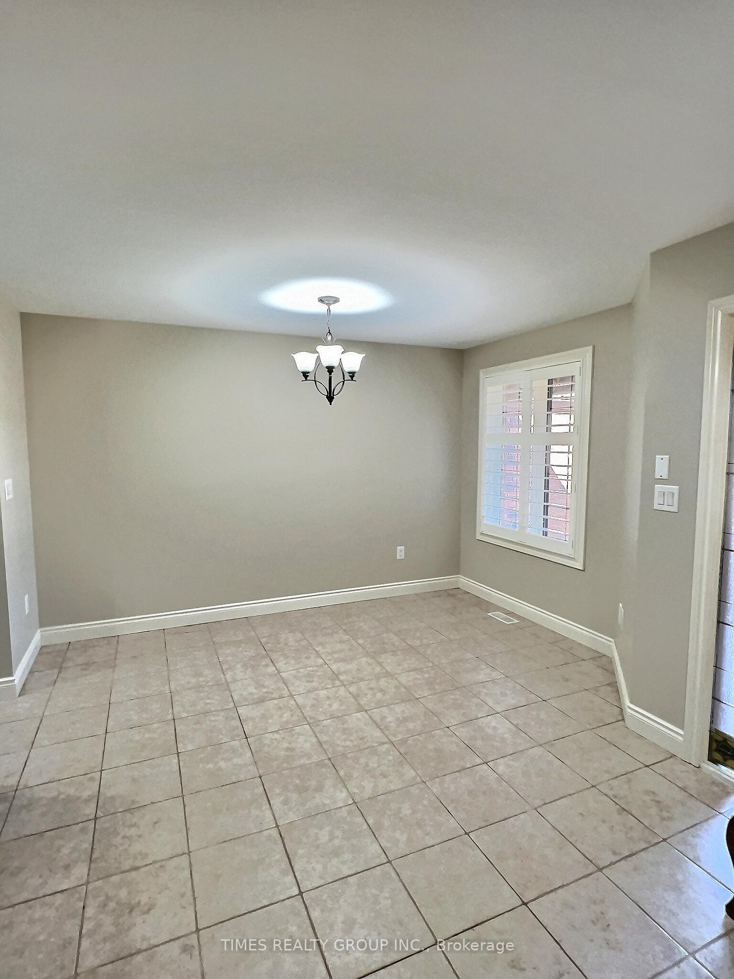 Photo 11 of 1515 Skinner Street, LaSalle — HOMEH