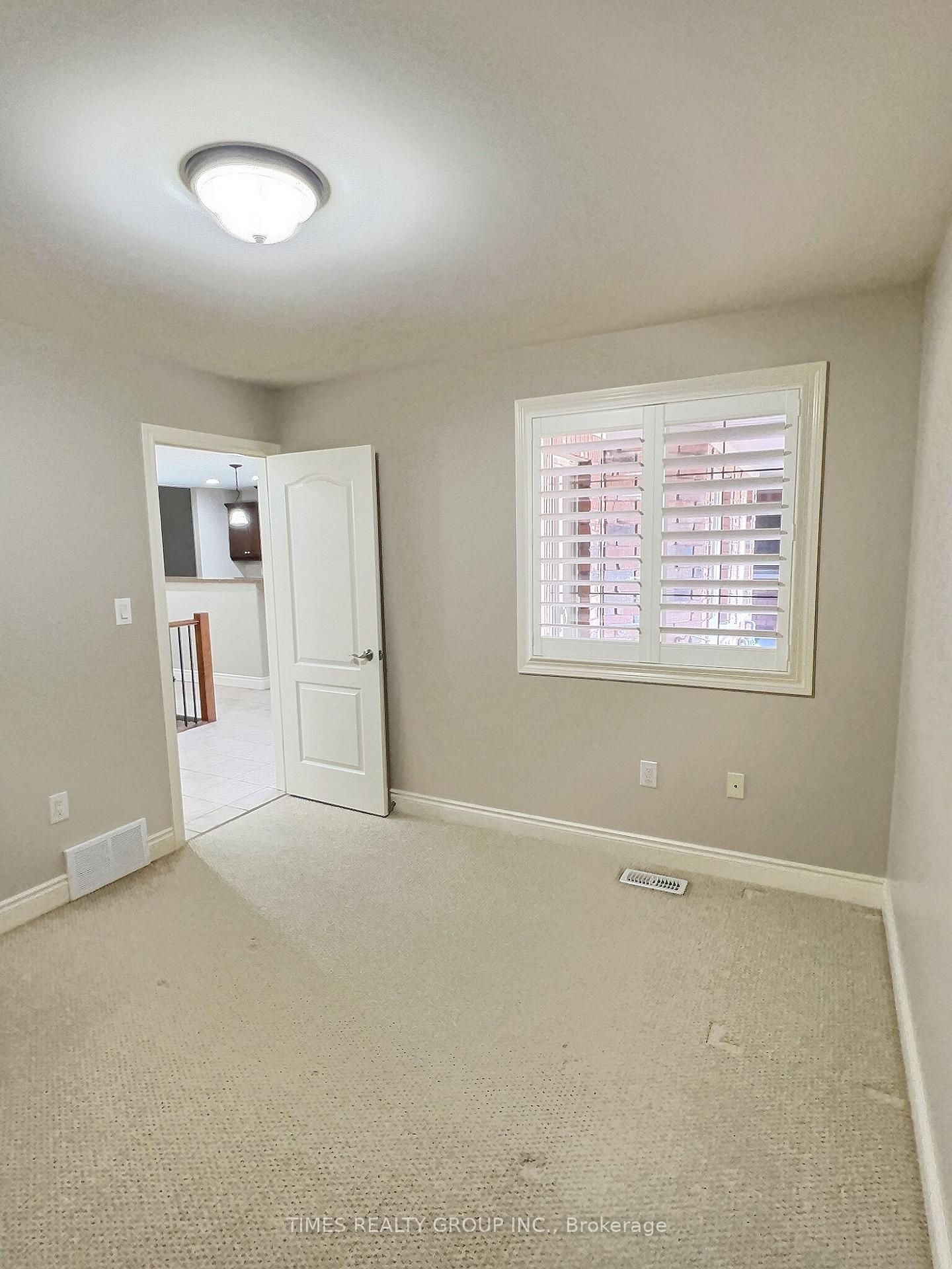 Photo 12 of 1515 Skinner Street, LaSalle — HOMEH