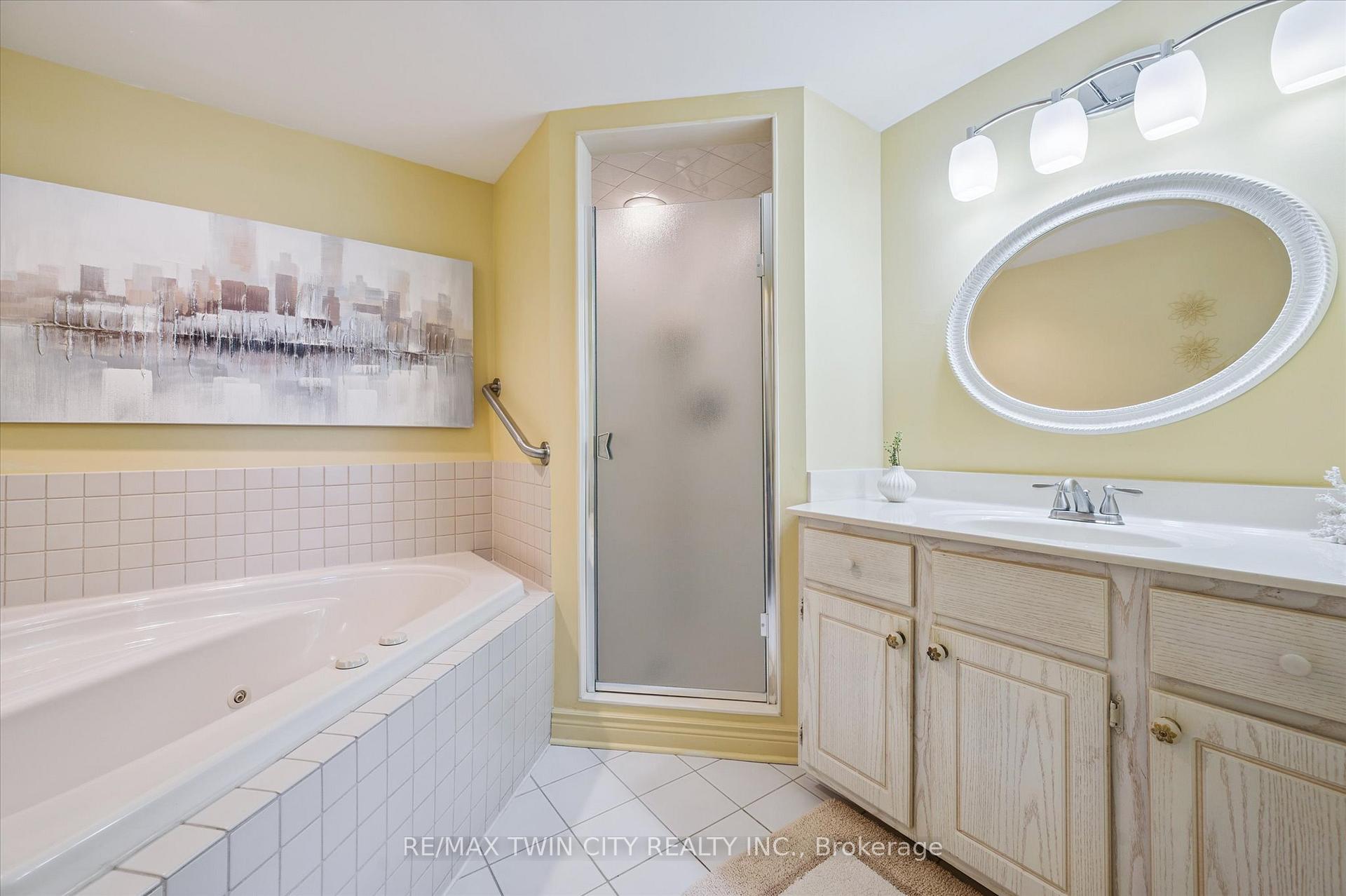 Photo 31 of Unit 702, 6 Willow Street, Waterloo — HOMEH